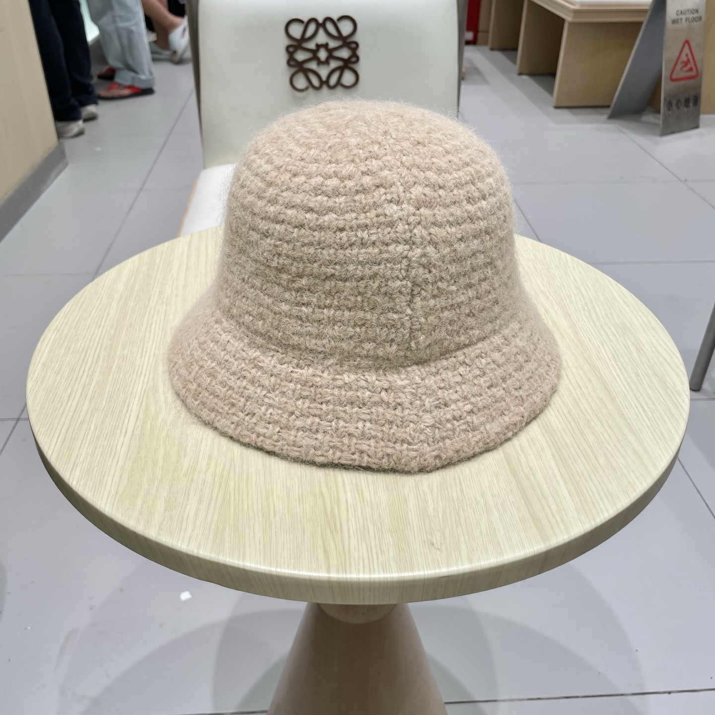 Ce**e knit bucket hat
