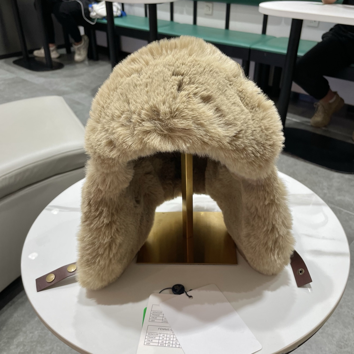 F**di trapper hat
