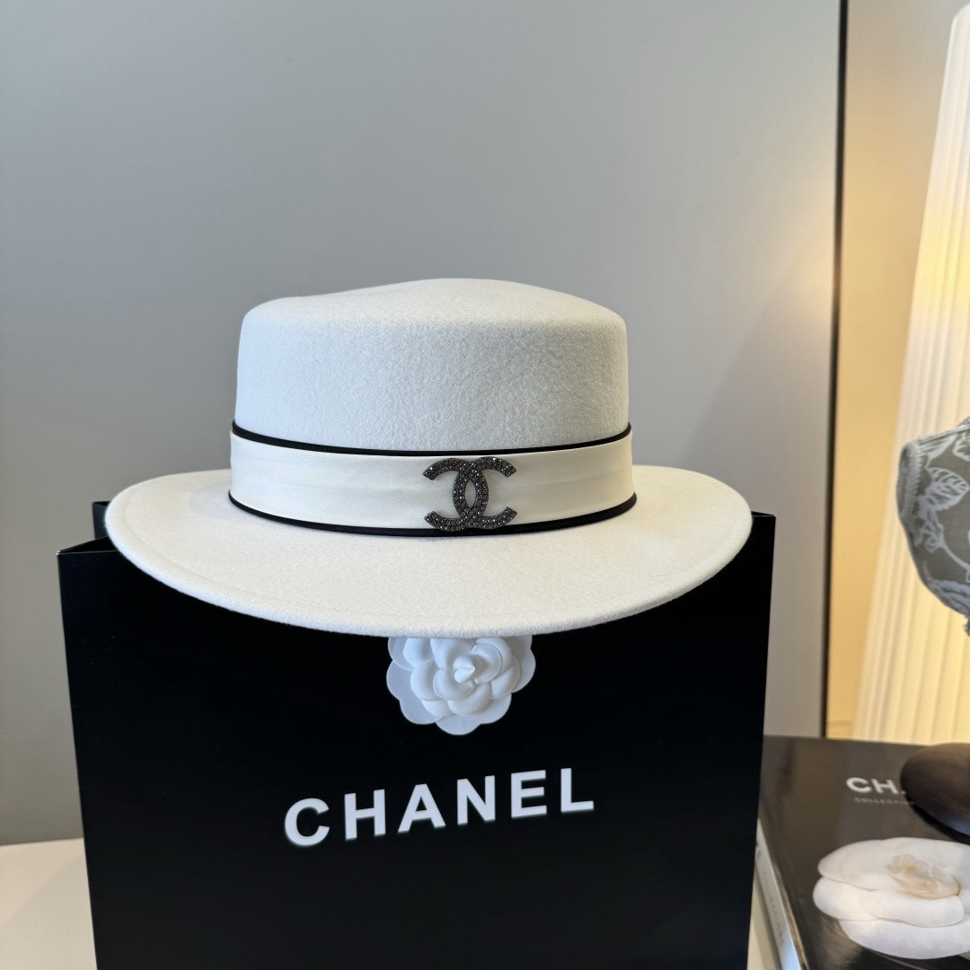 Ch*el wool felt hat 57cm head circumference