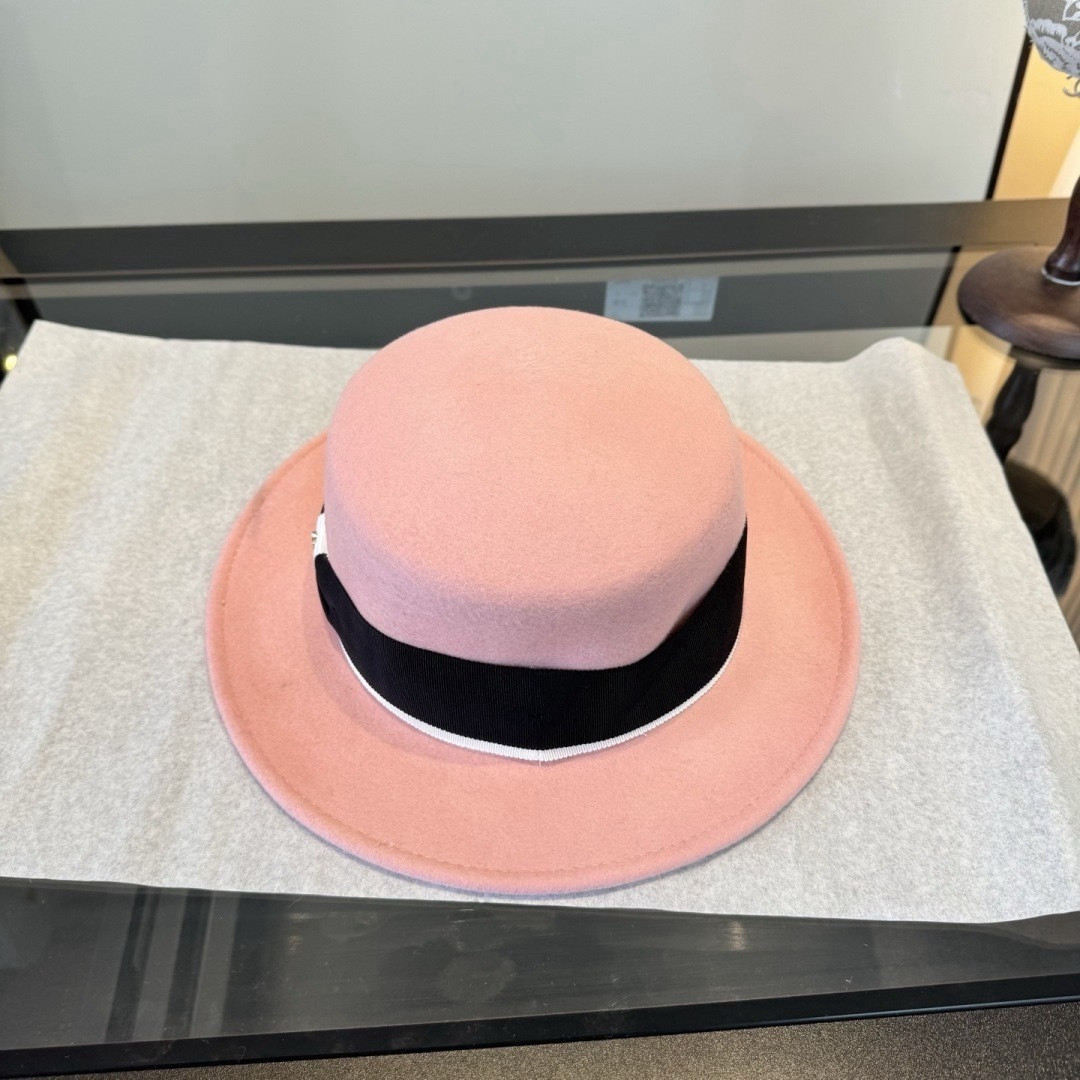 G*u*i wool felt hat 57cm head circumference