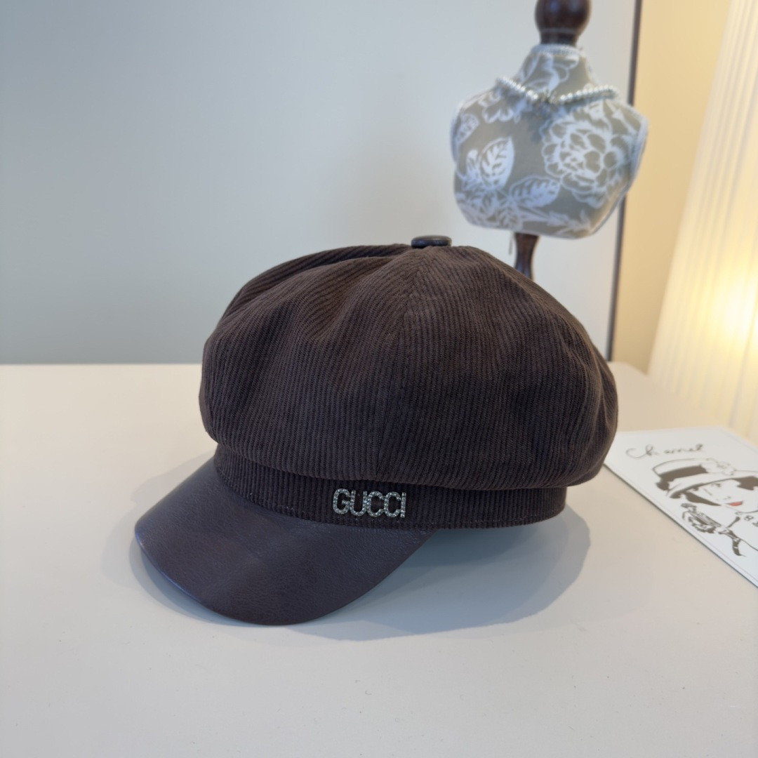 G*u*i newsboy cap 57cm head circumference