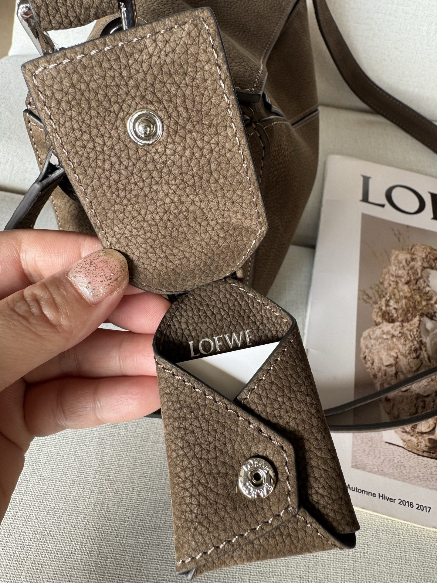 L0ew* small featherlight puzzle bag in grained nubuck 16.5x24x10.5cm