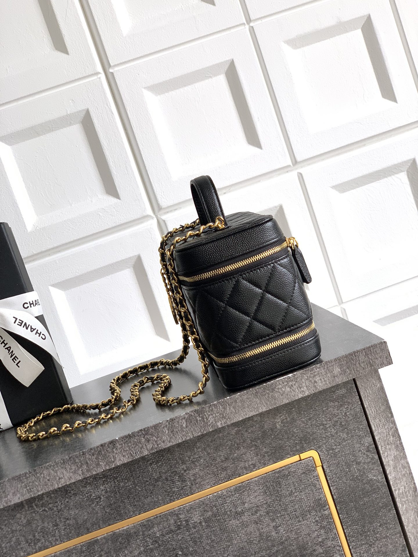 Ch*el leather cosmetic black bag 17x9.5x9cm