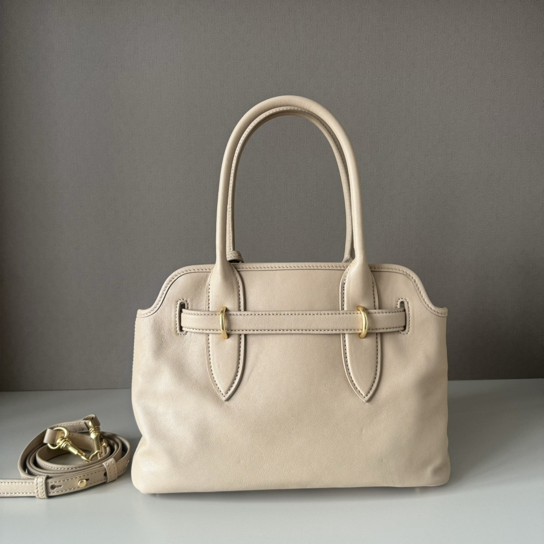 M1v M1v aventure nappa leather handbag 22x30x10cm