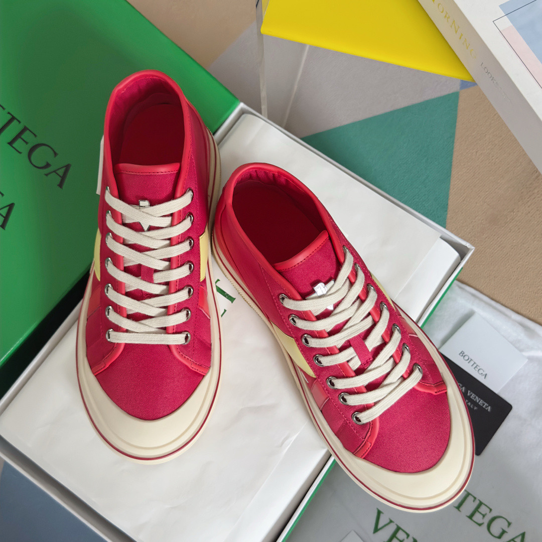 ua bo*te*ga Ve*ne*ta eliot sneaker