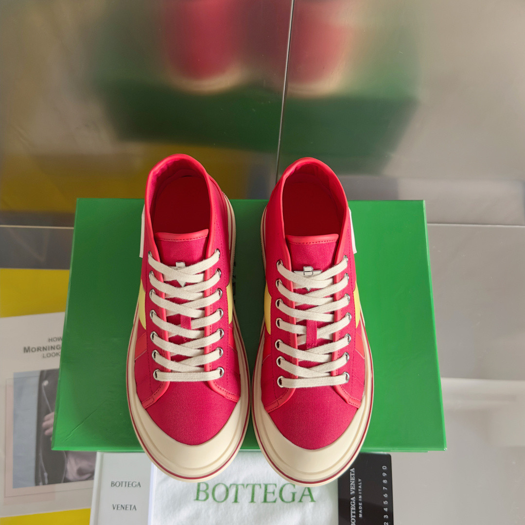 ua bo*te*ga Ve*ne*ta eliot sneaker