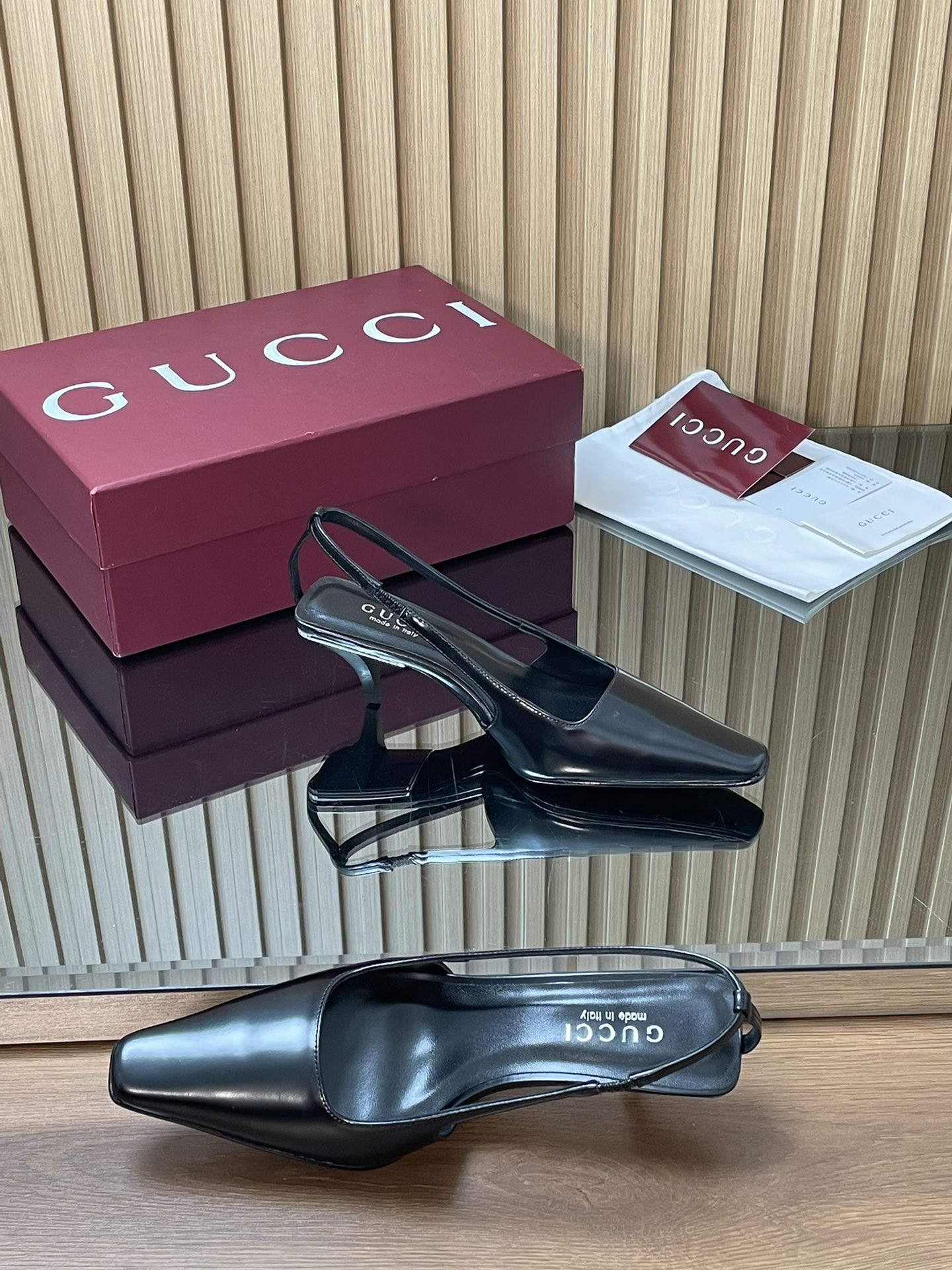 ua G*u*i slingback with crystal logo 5.5cm heel