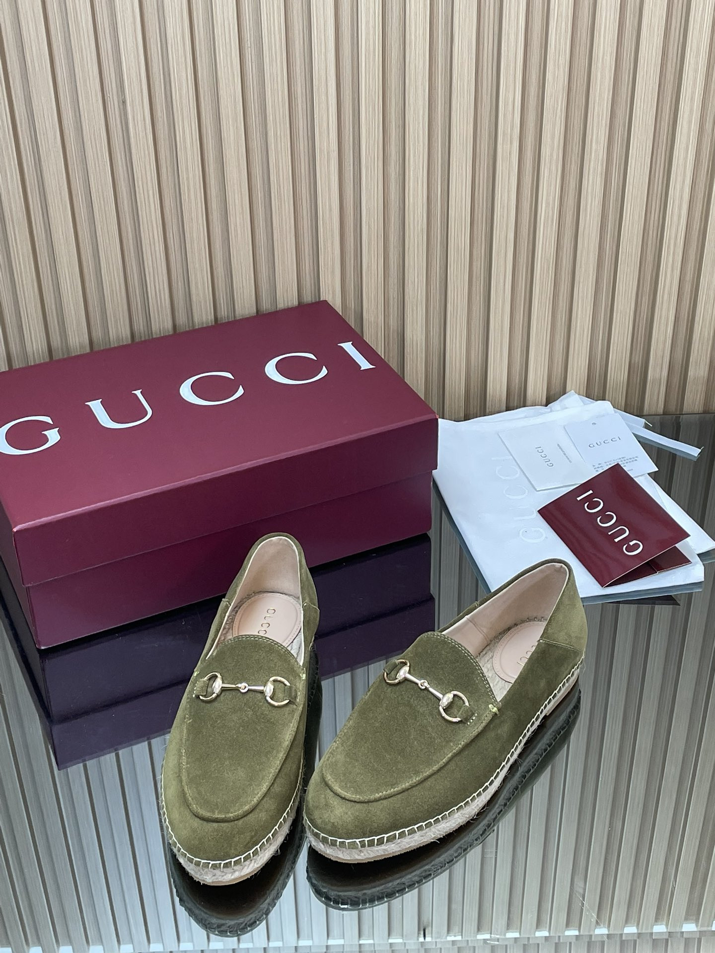 ua G*u*i espadrille with horsebit