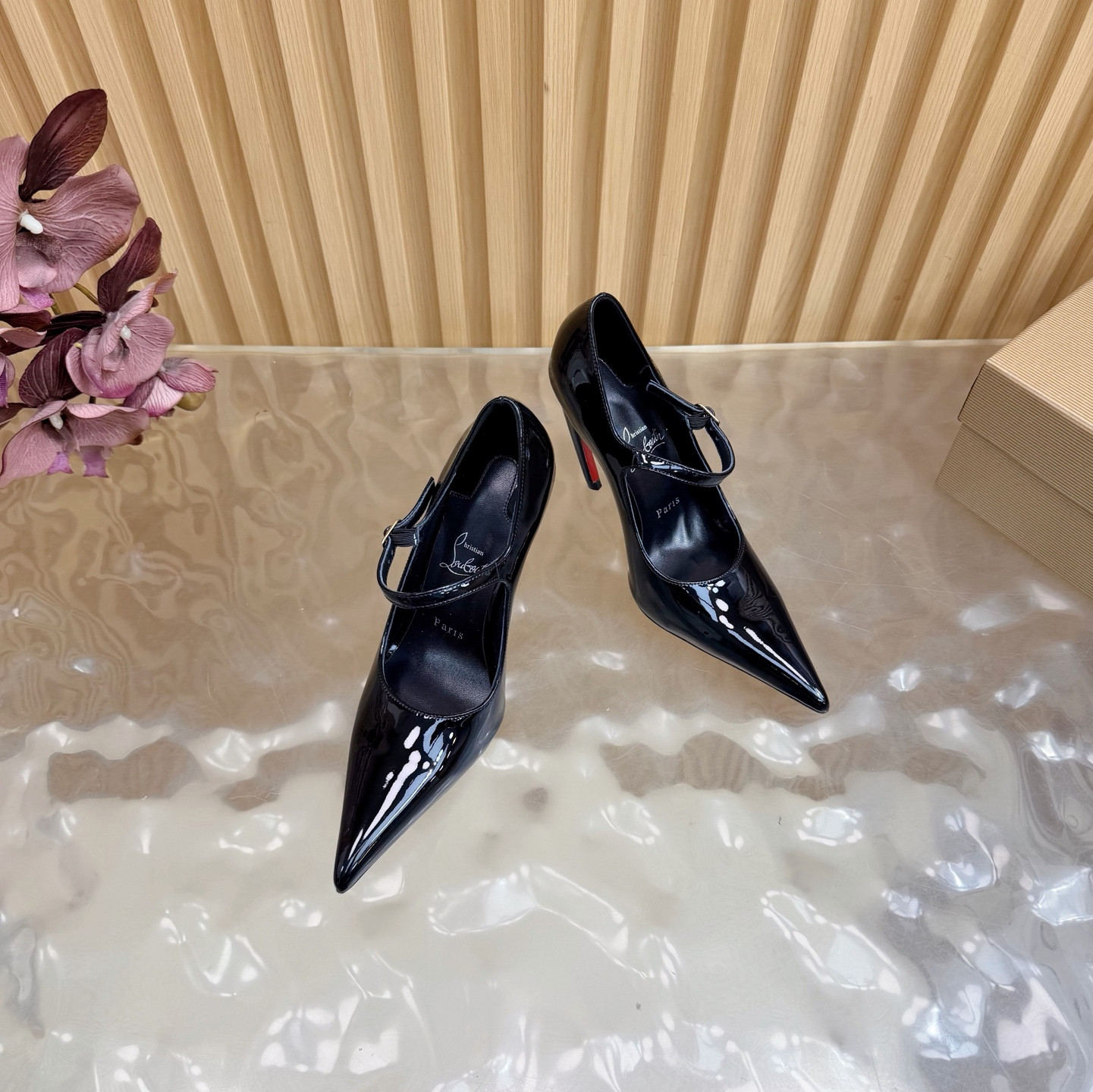 ua Ch**an louboutin mary jane pumps 15cm heel