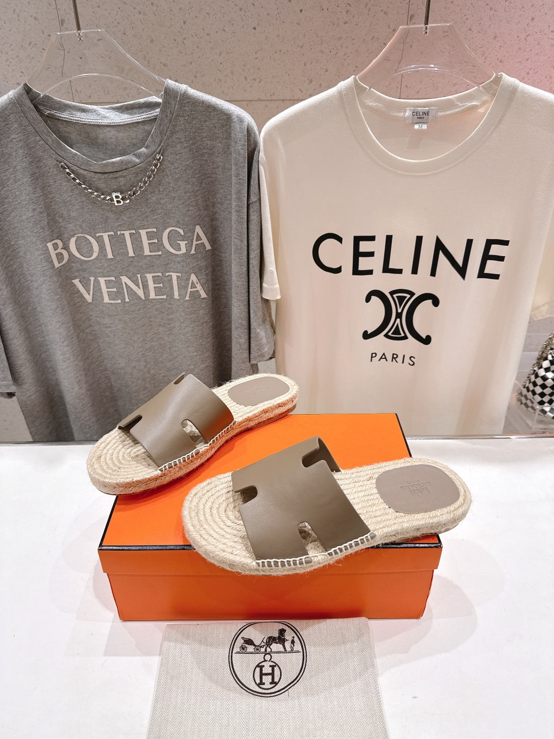 ua H**mes antigua espadrille