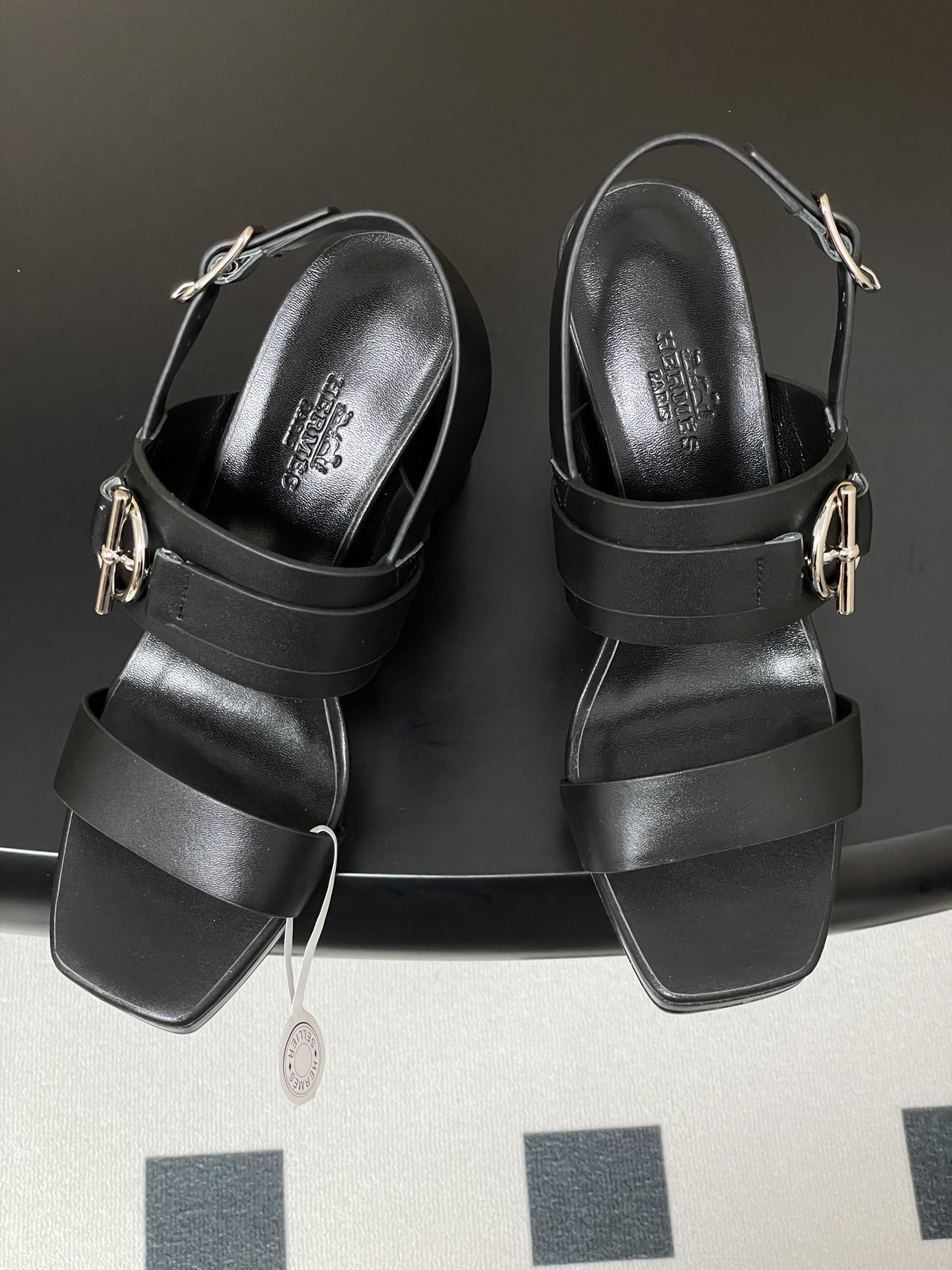 ua H**mes keen 90 sandal