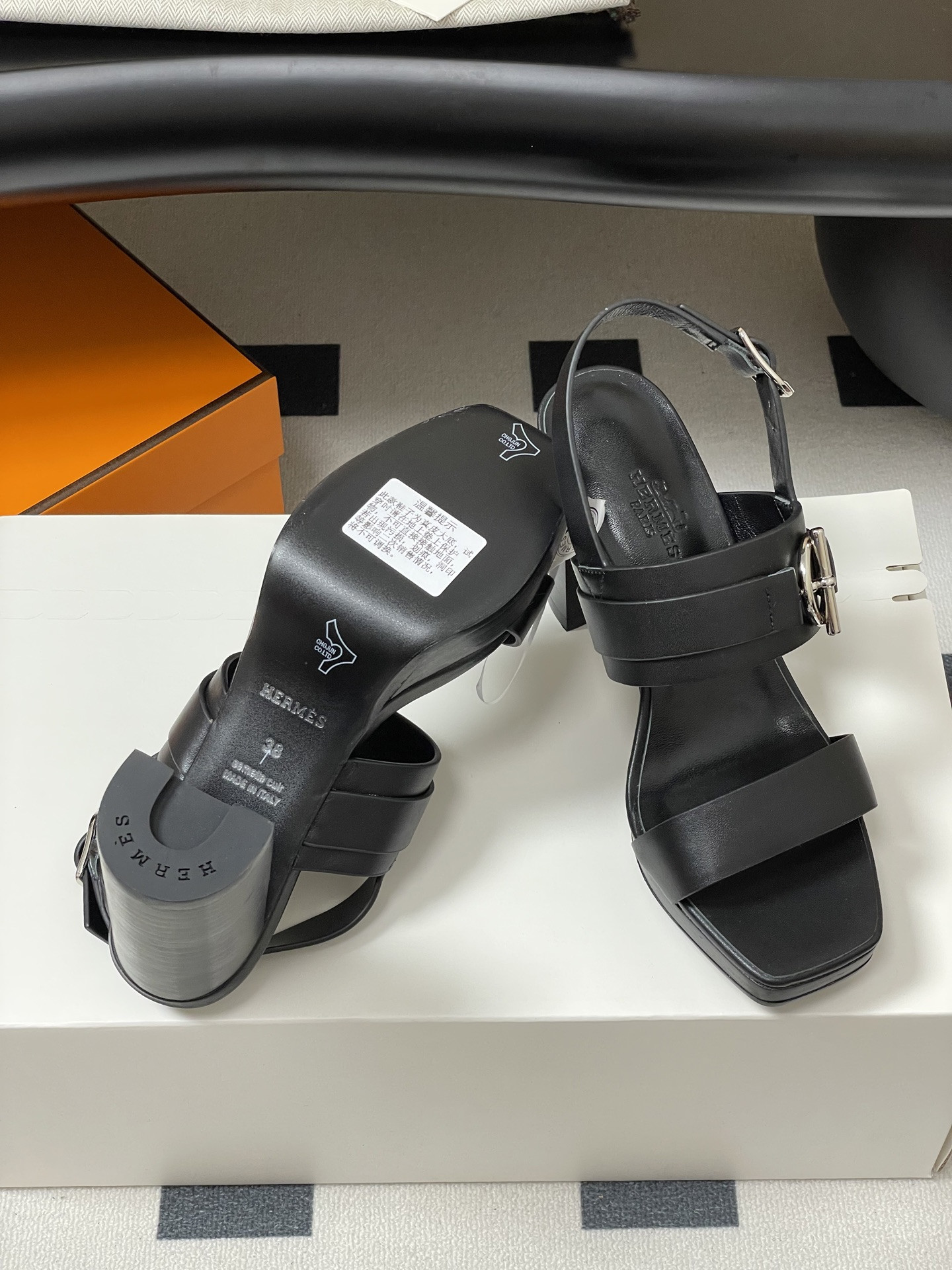 ua H**mes keen 90 sandal