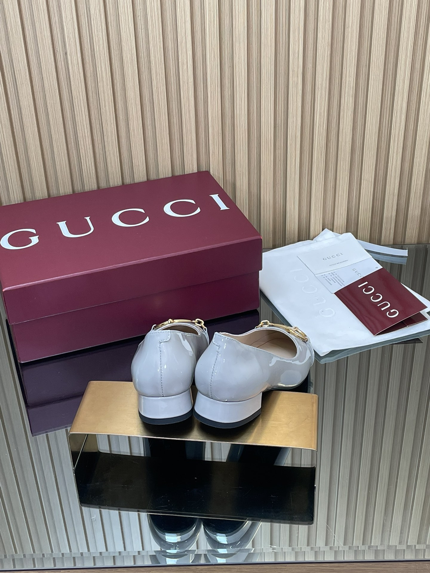 ua G*u*i ballet flat with half horsebit
