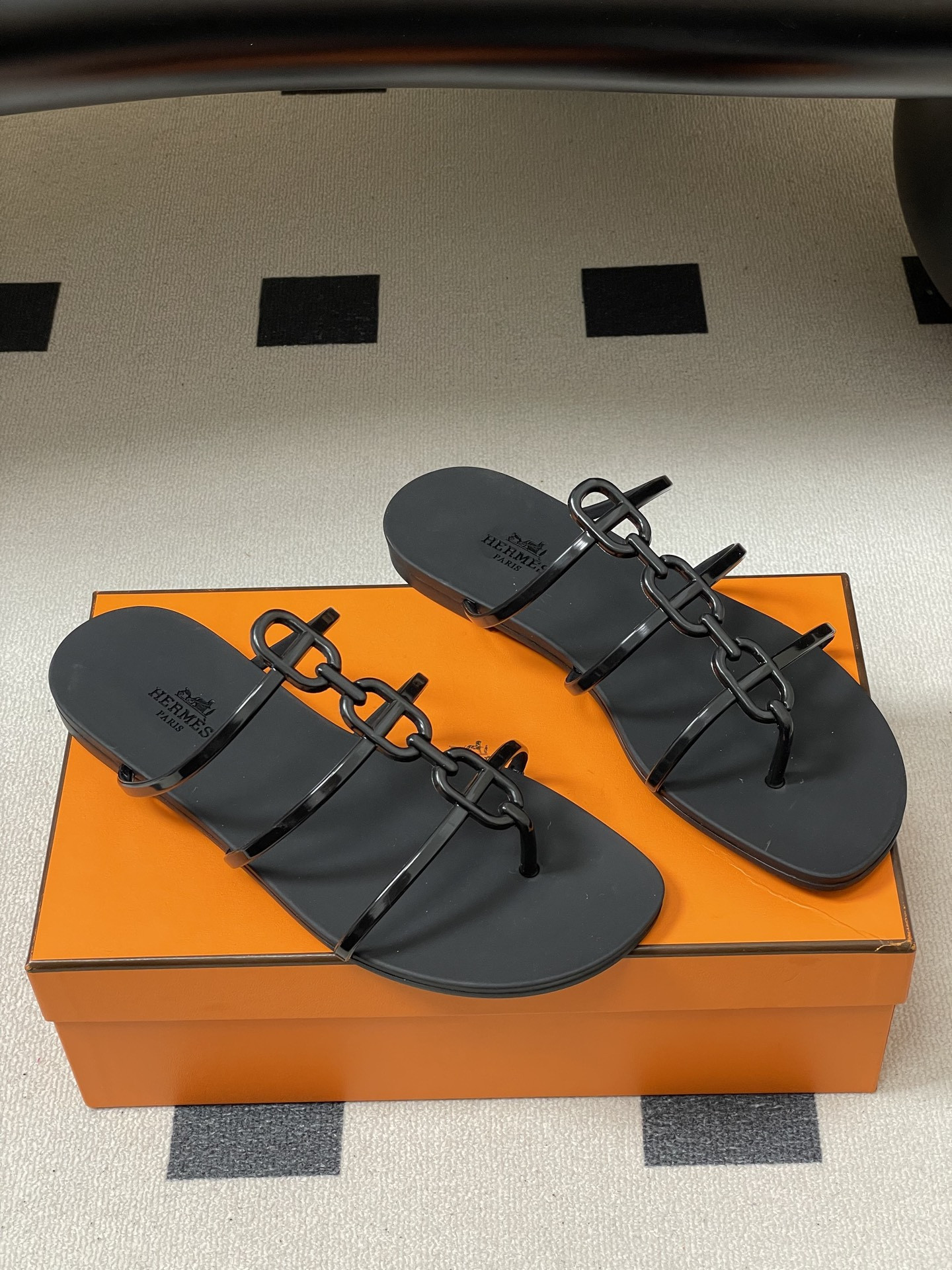 ua H**mes mykonos sandal