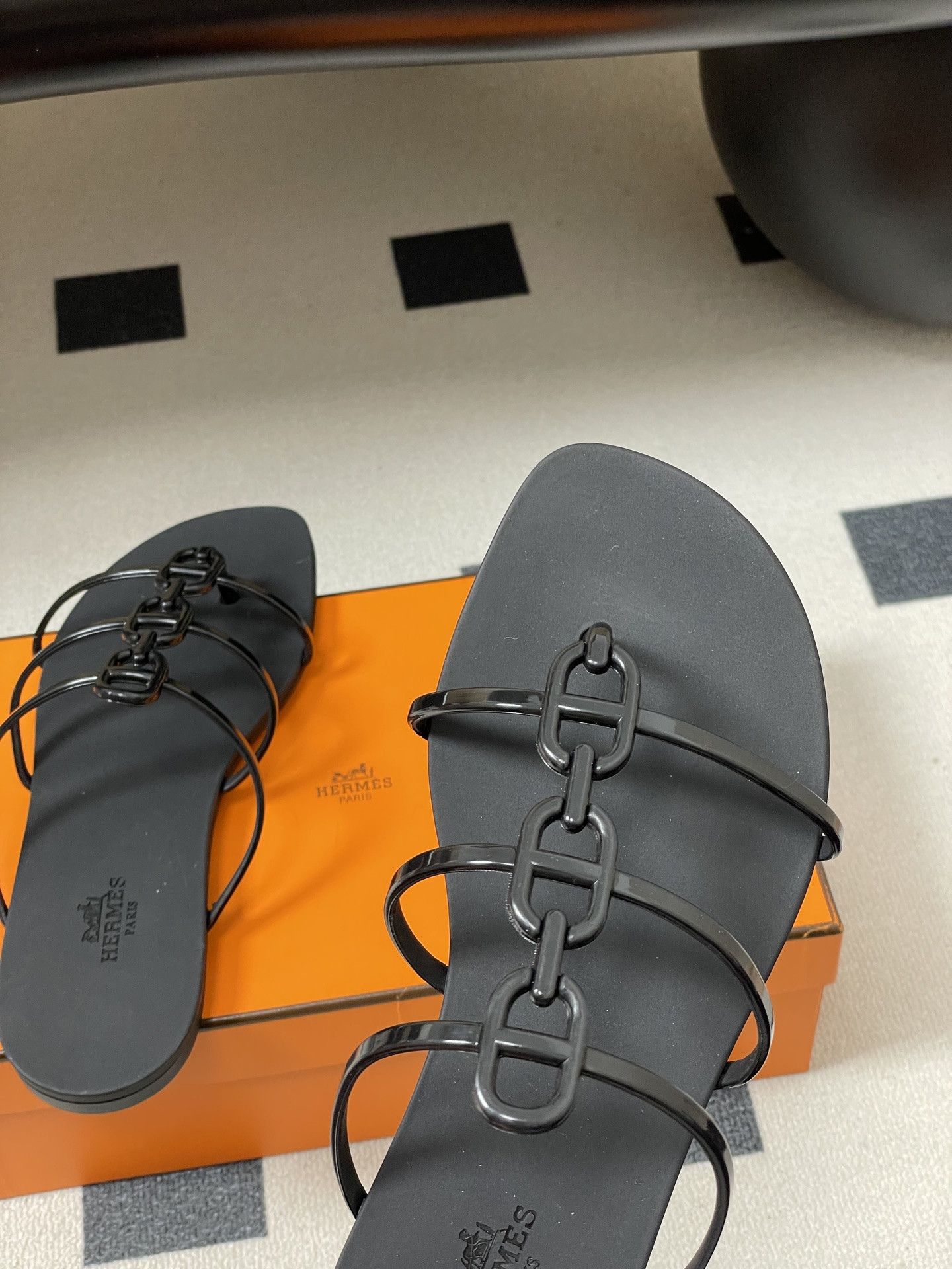 ua H**mes mykonos sandal