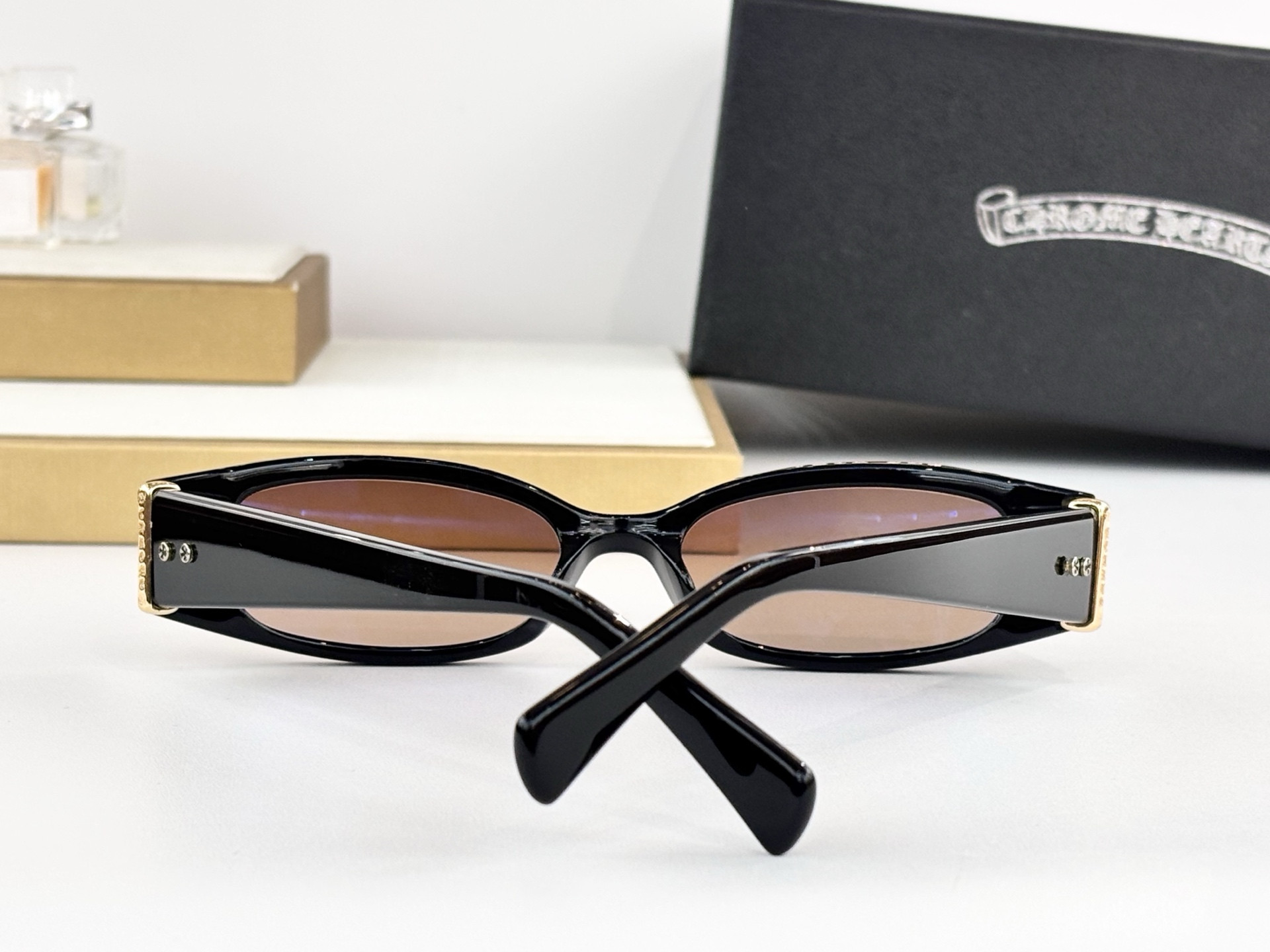 Ch**me He**ts glasses lord n 52-17-148