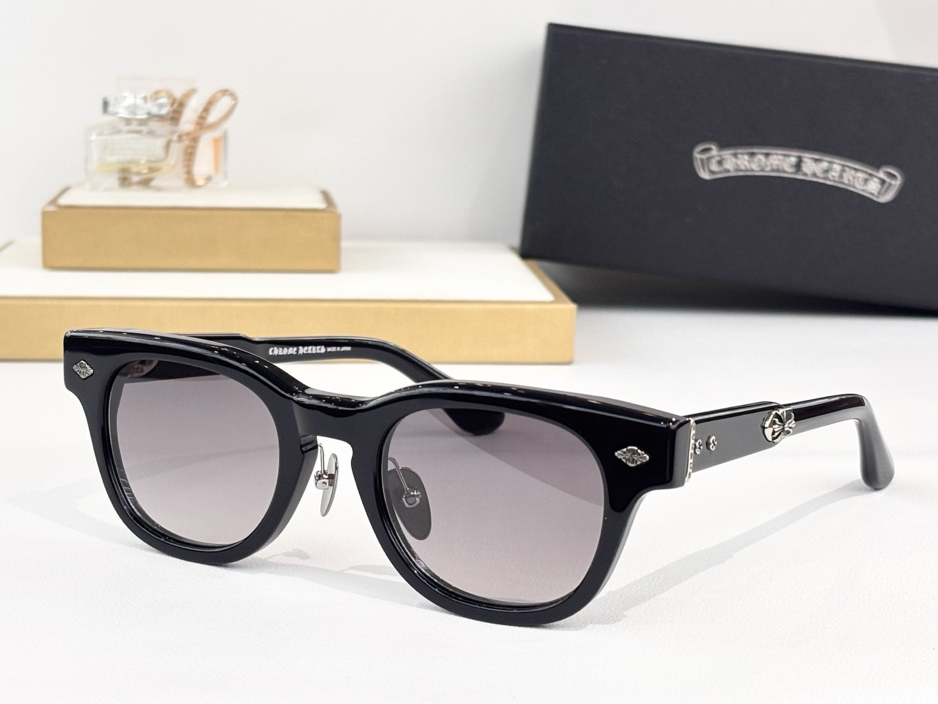Ch**me He**ts glasses jenna tail yea 48-23-153