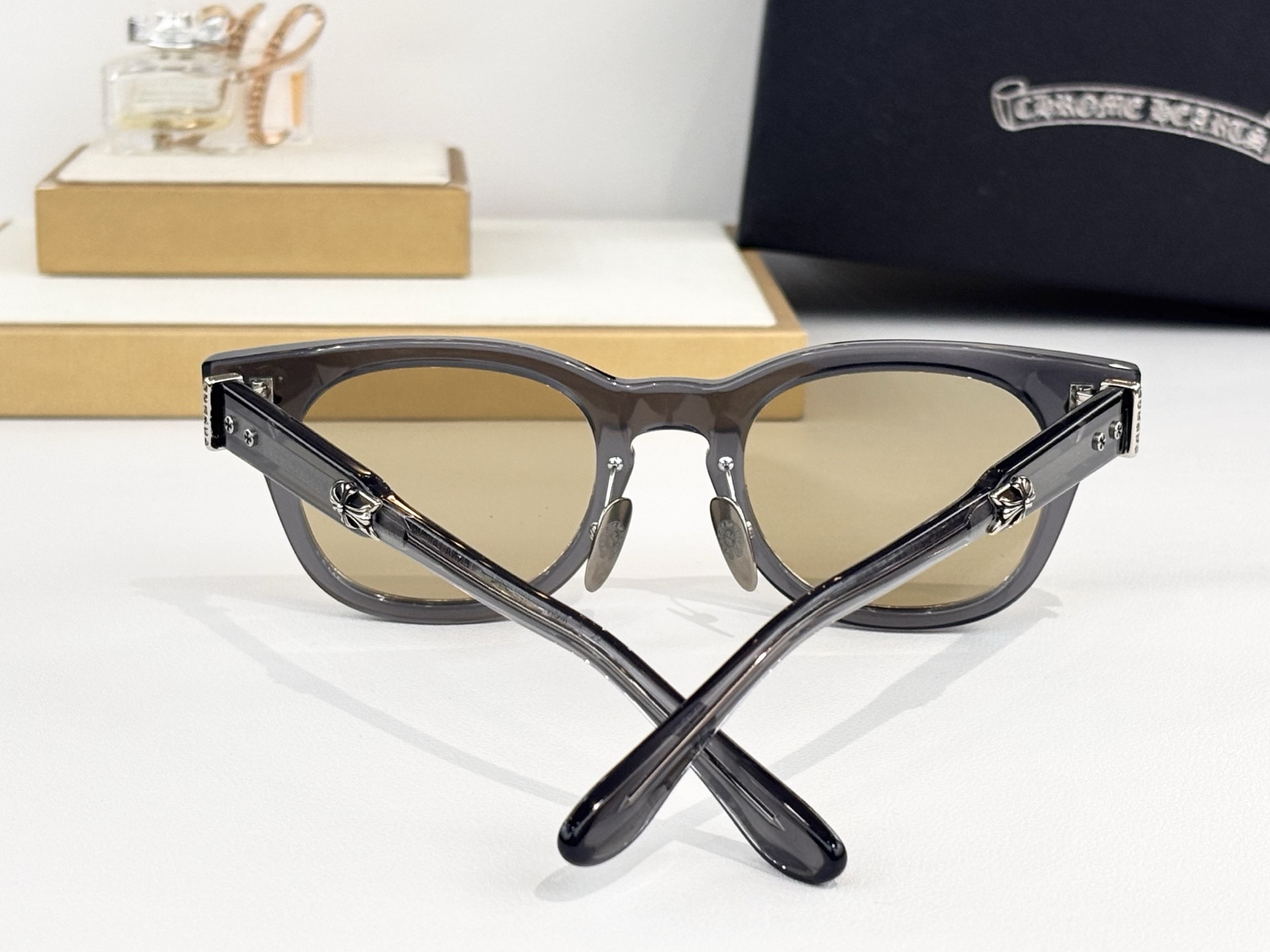 Ch**me He**ts glasses jenna tail yea 48-23-153