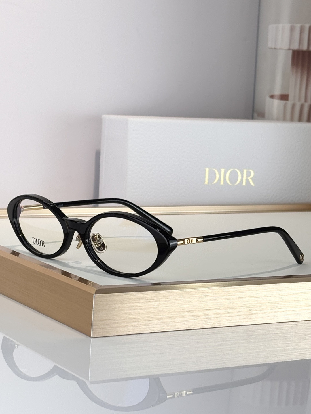 D*or glasses minicd r8f 52-17-145