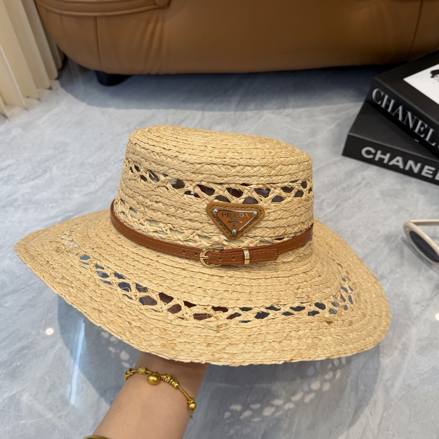 Pra*a straw hat