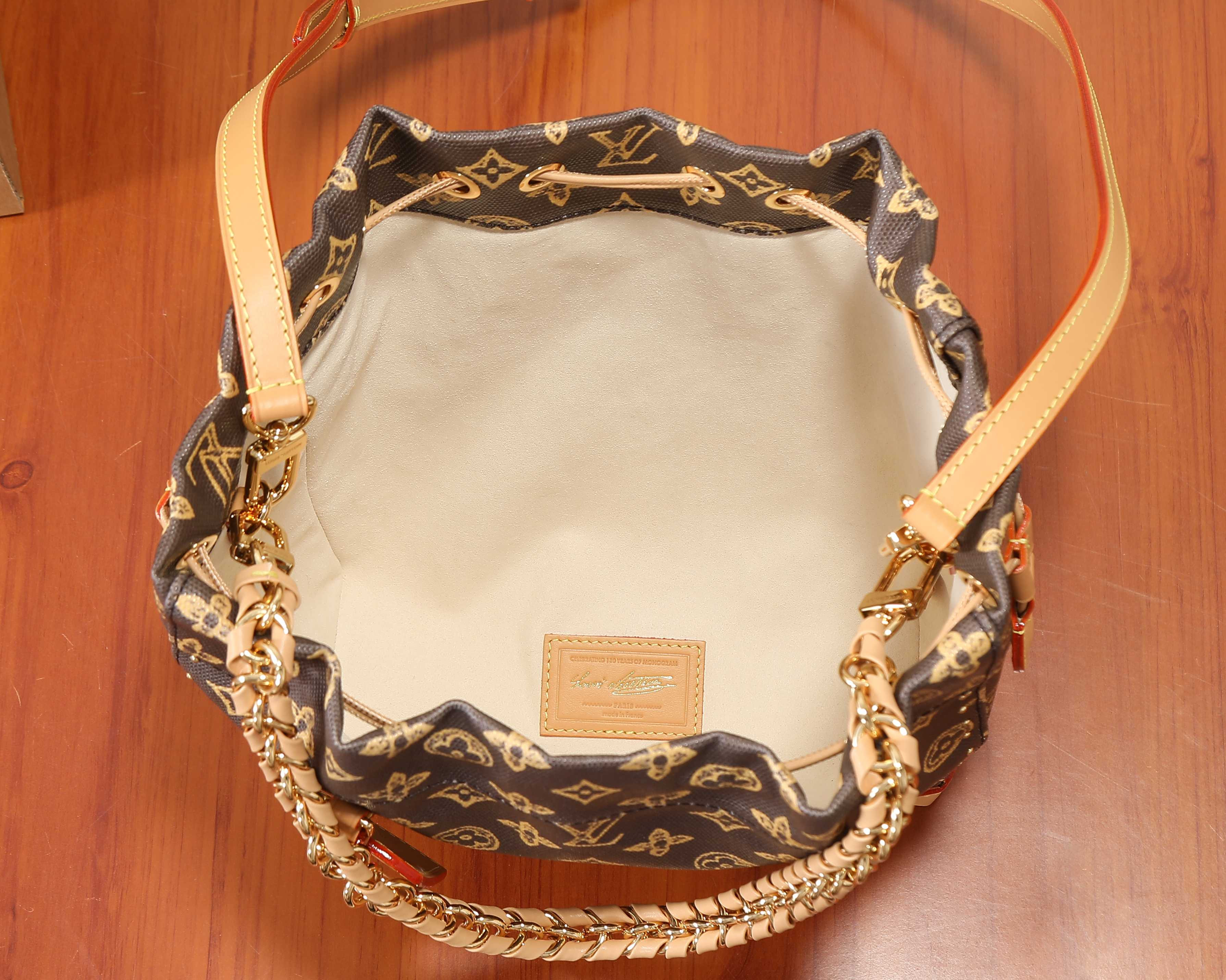 LV Noé Trunk M28103 23x27x8cm