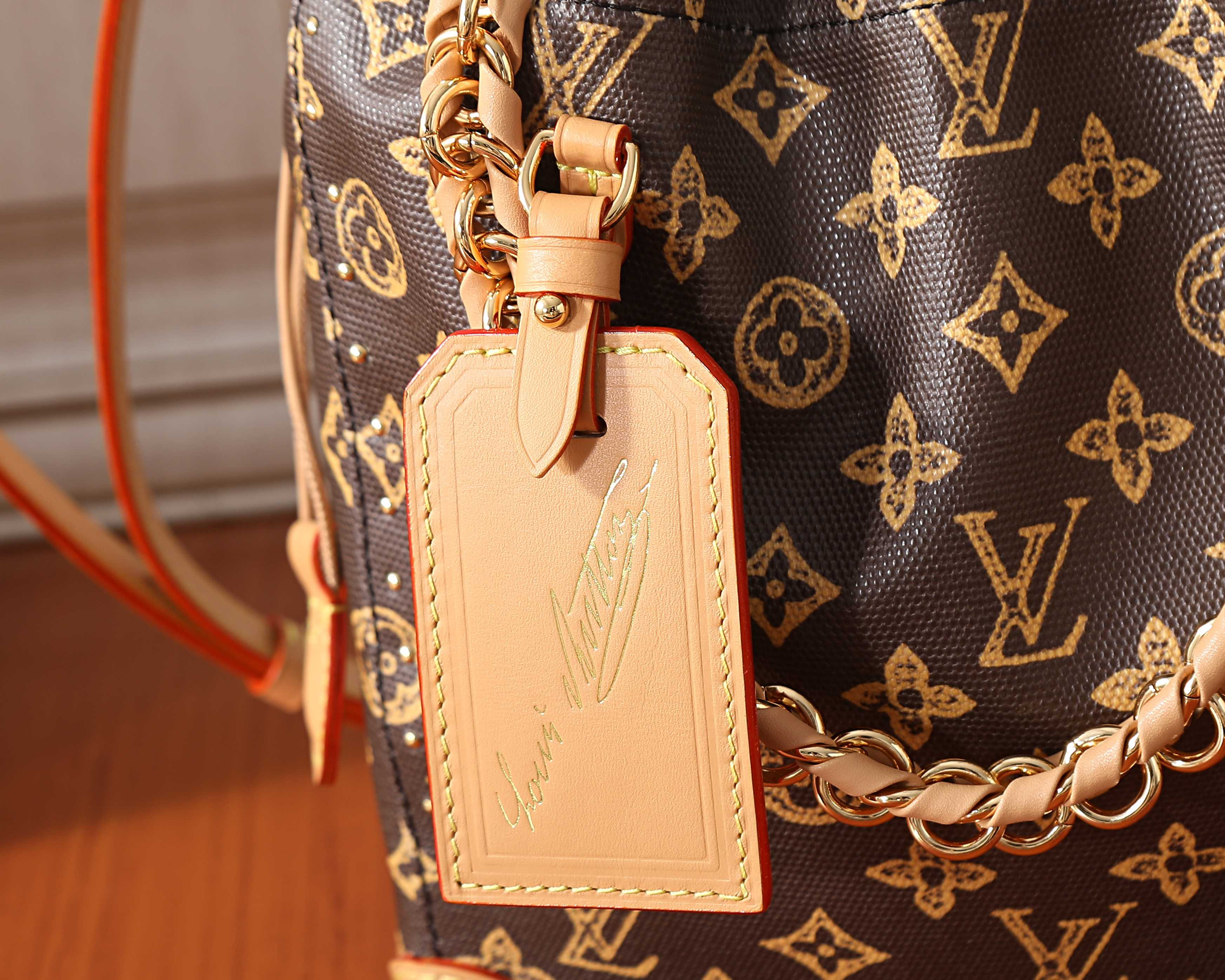 LV Noé Trunk M28103 23x27x8cm