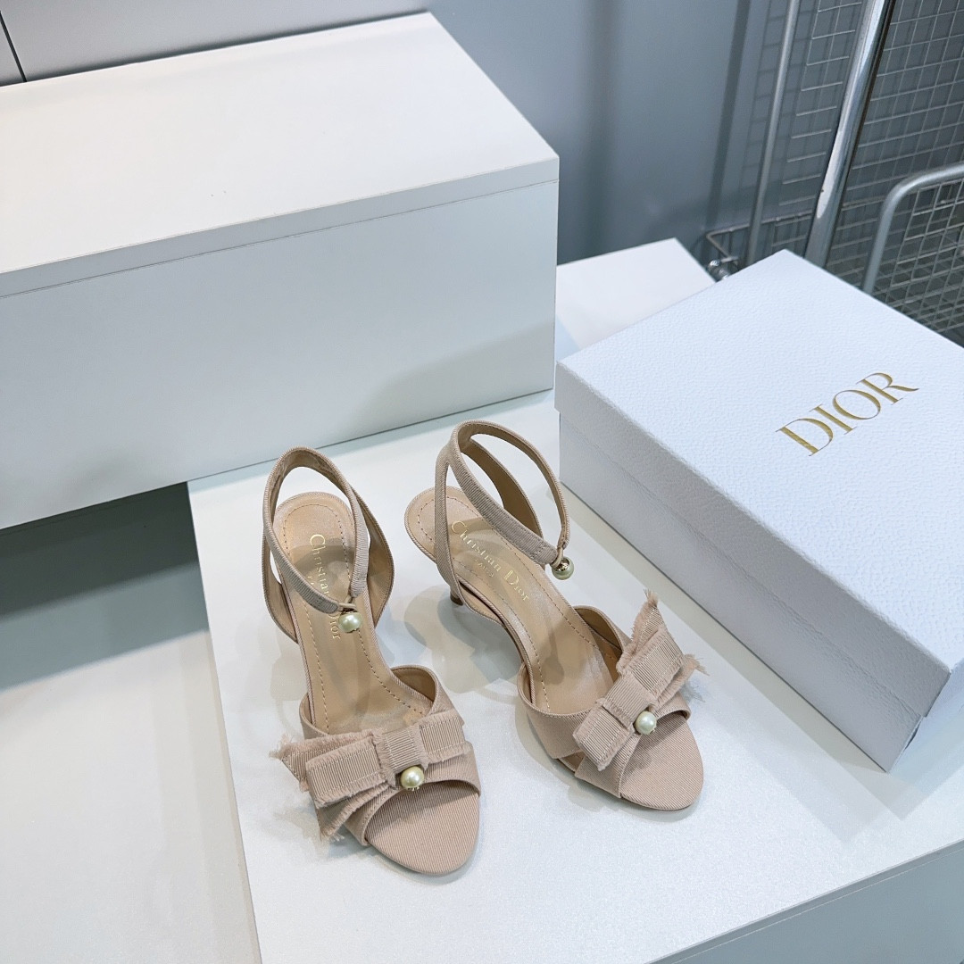 ua D*or aD*orable heeled sandal 9cm