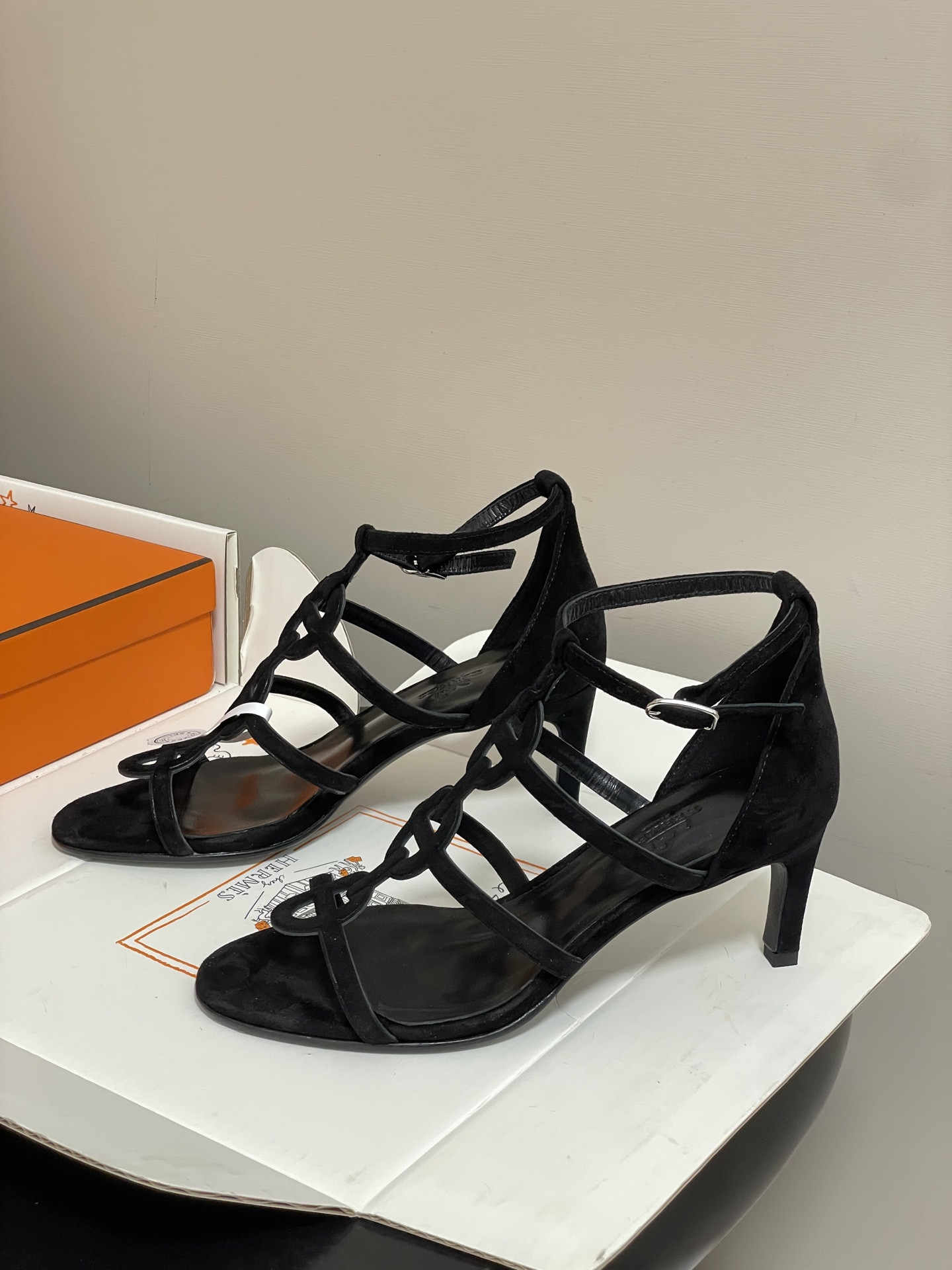 ua H**mes magic 70 sandal