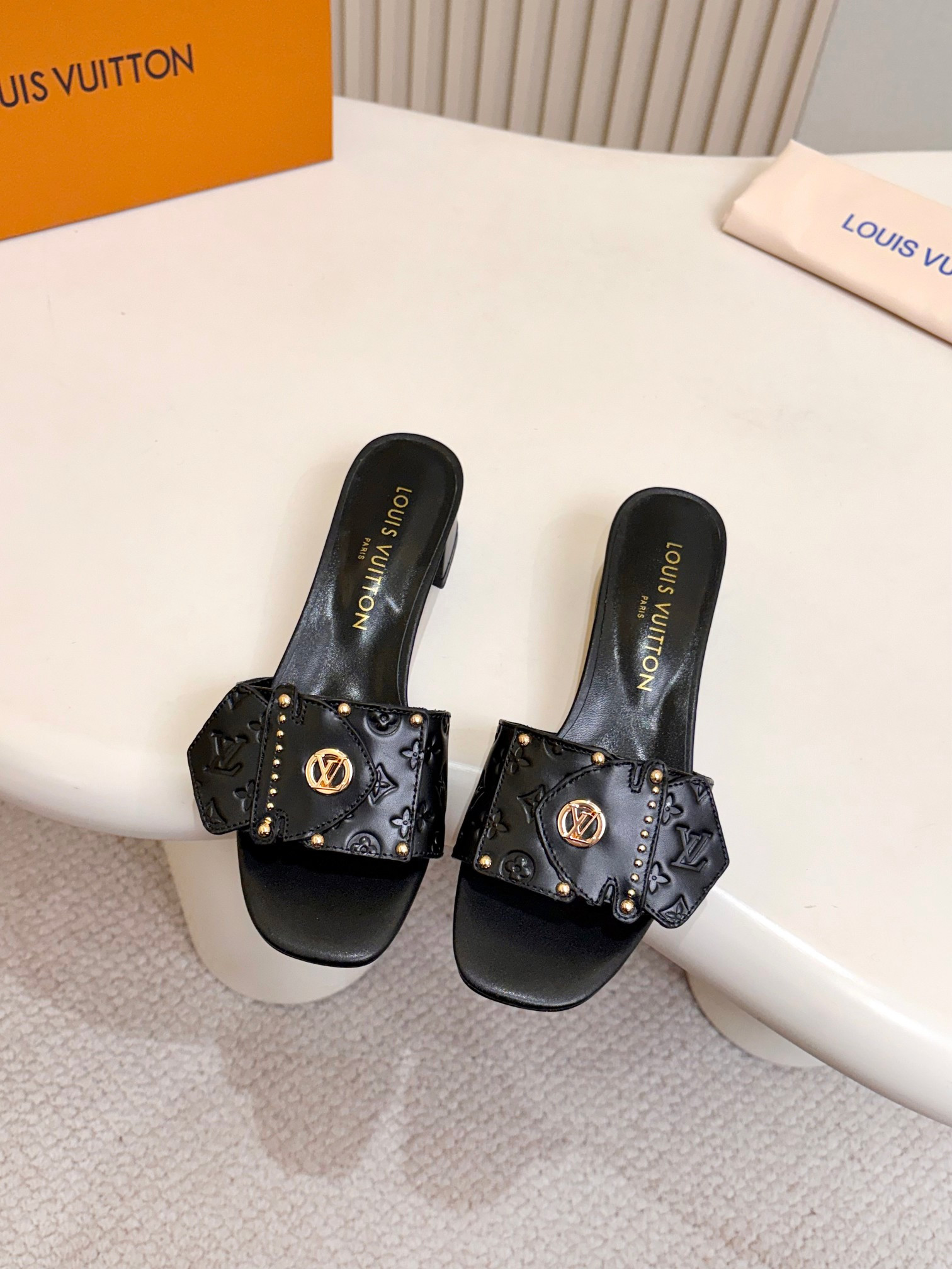 UA LV Frame Mule