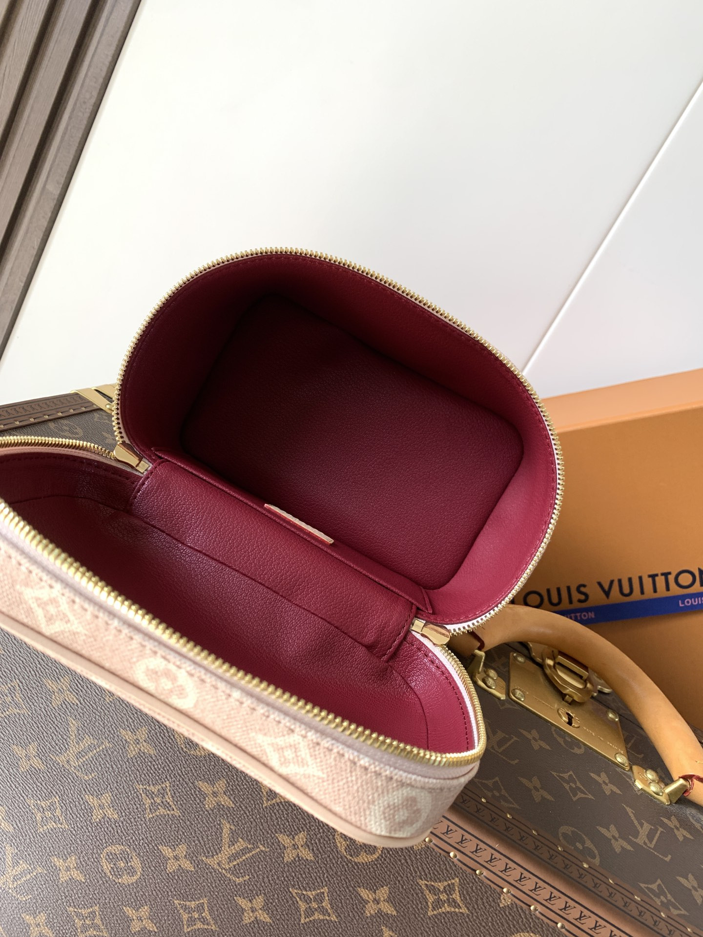 LV NICE Mini Makeup Bag M15170 20x13.5x12cm