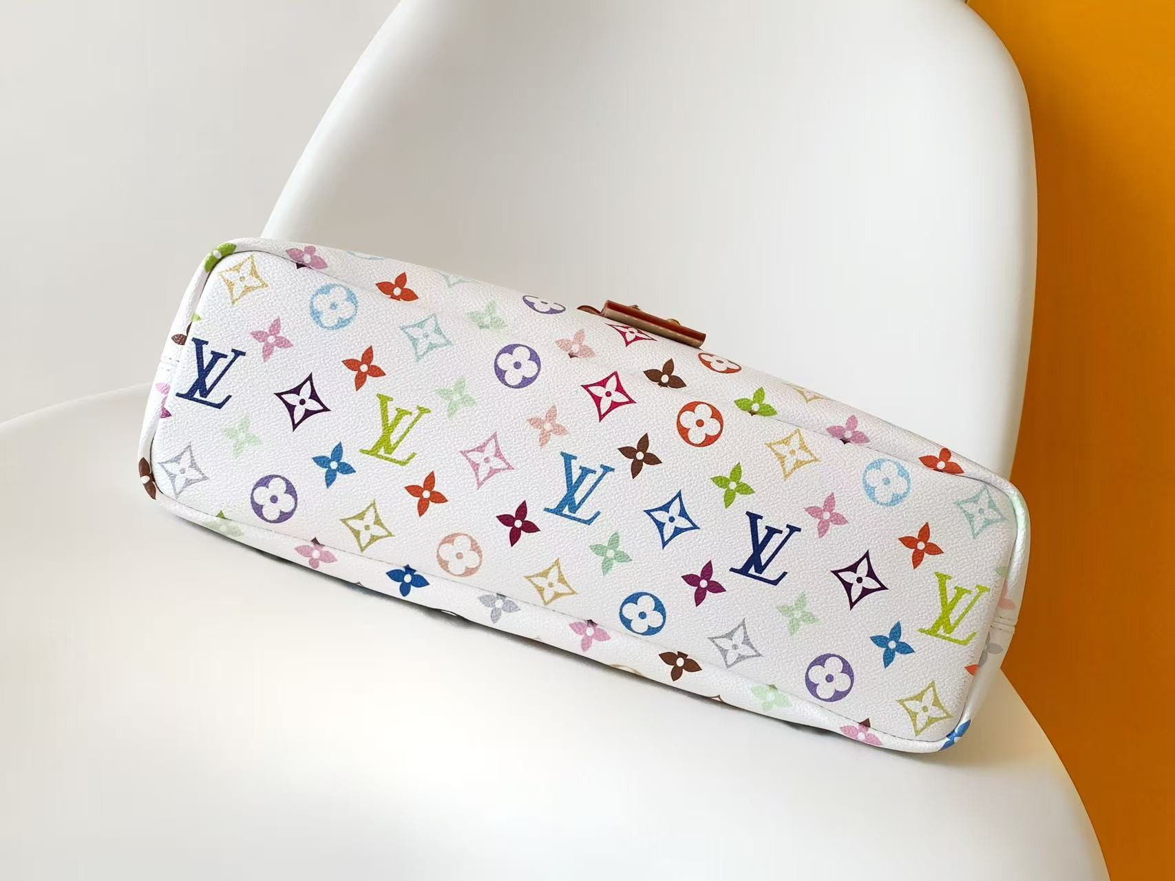 LV x TM LINEUP Handbag M27582 34.5x26x13cm