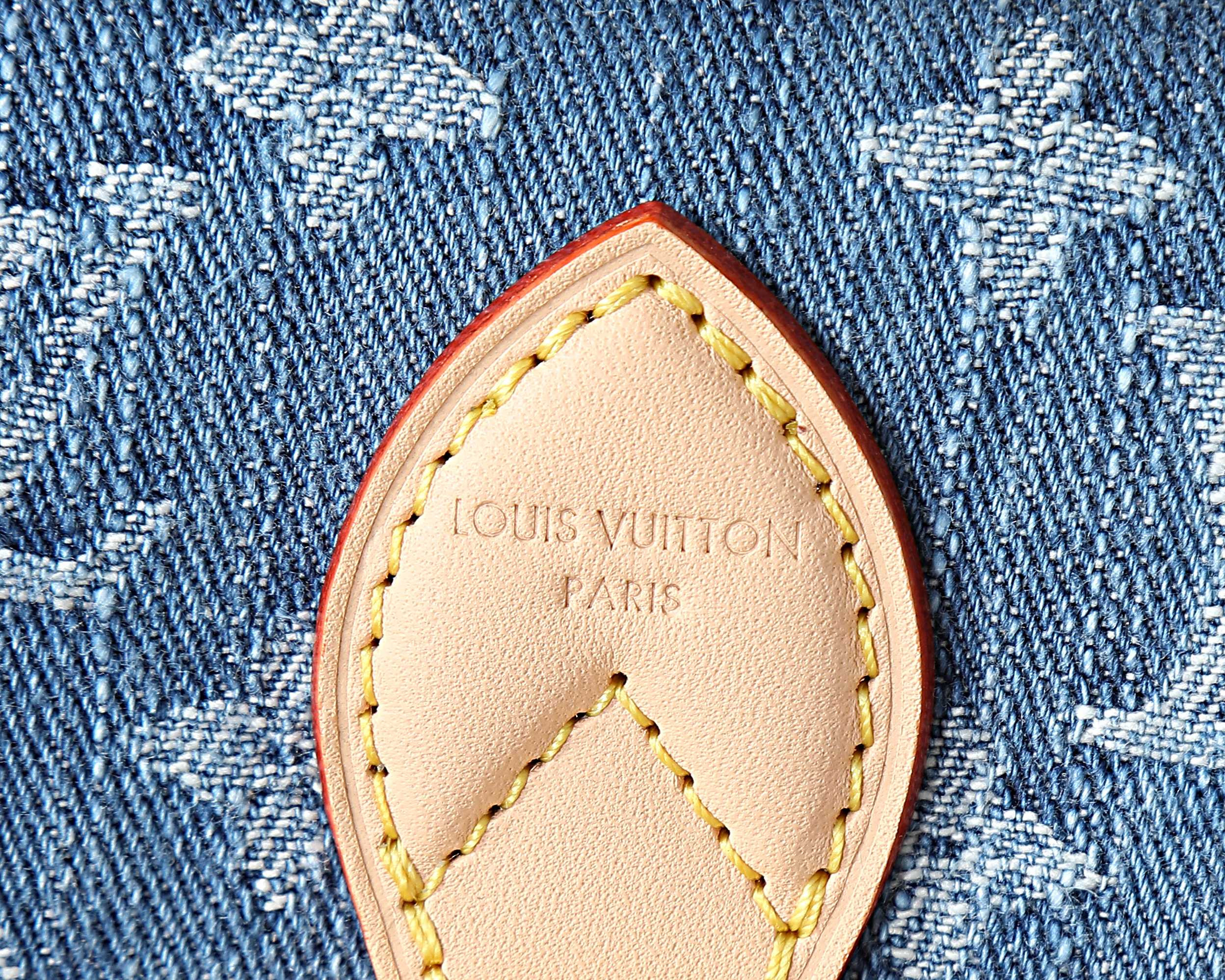 LV Nano Diane M27700 19x10.5x6cm