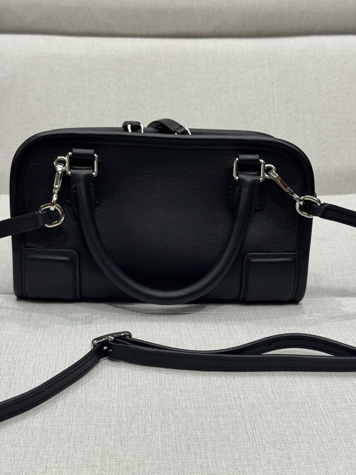 L0ew* mini amazona 180 bag 11.5x20x7cm