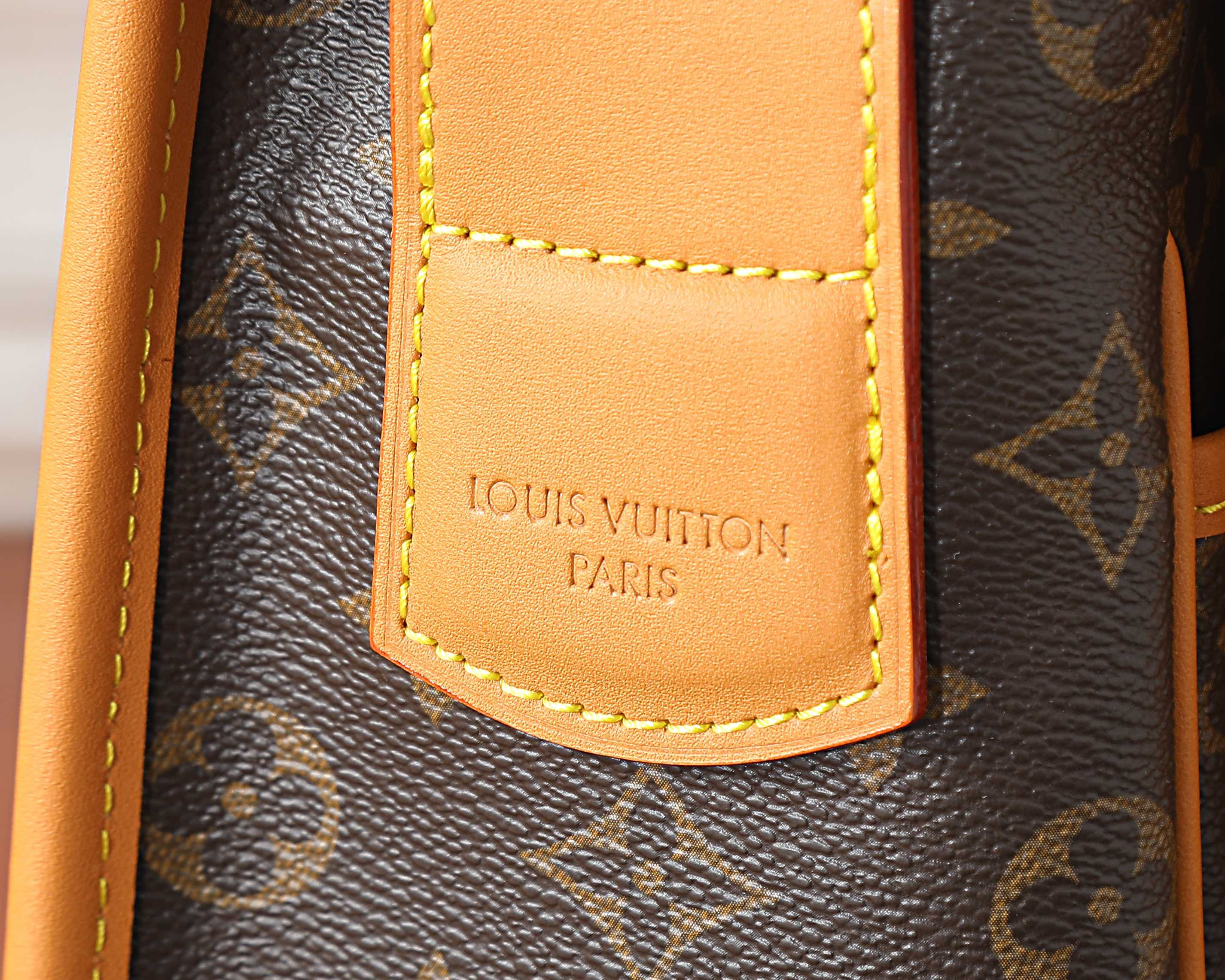 LV Satchel Messenger M14723 35.5x24x12cm