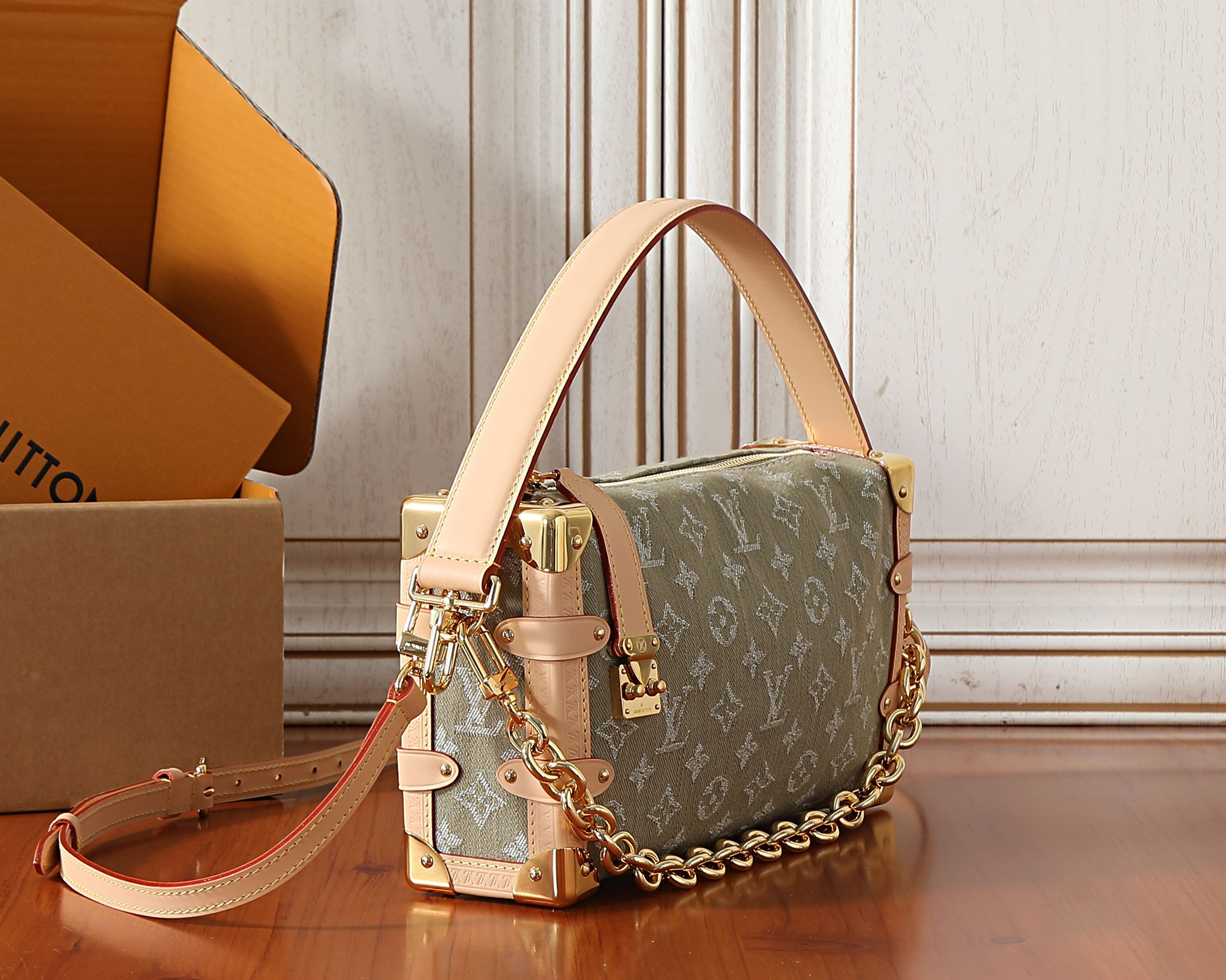 LV Side Trunk MM East West M27451 28x15x7cm