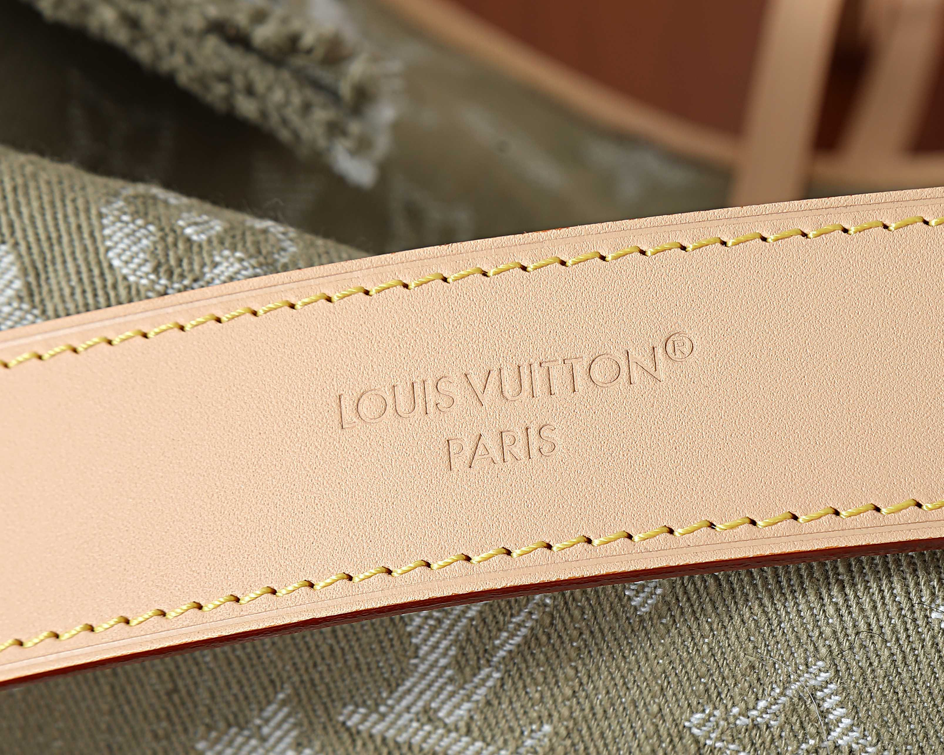 LV Carryall Cargo PM M27623 33.5x23x15cm