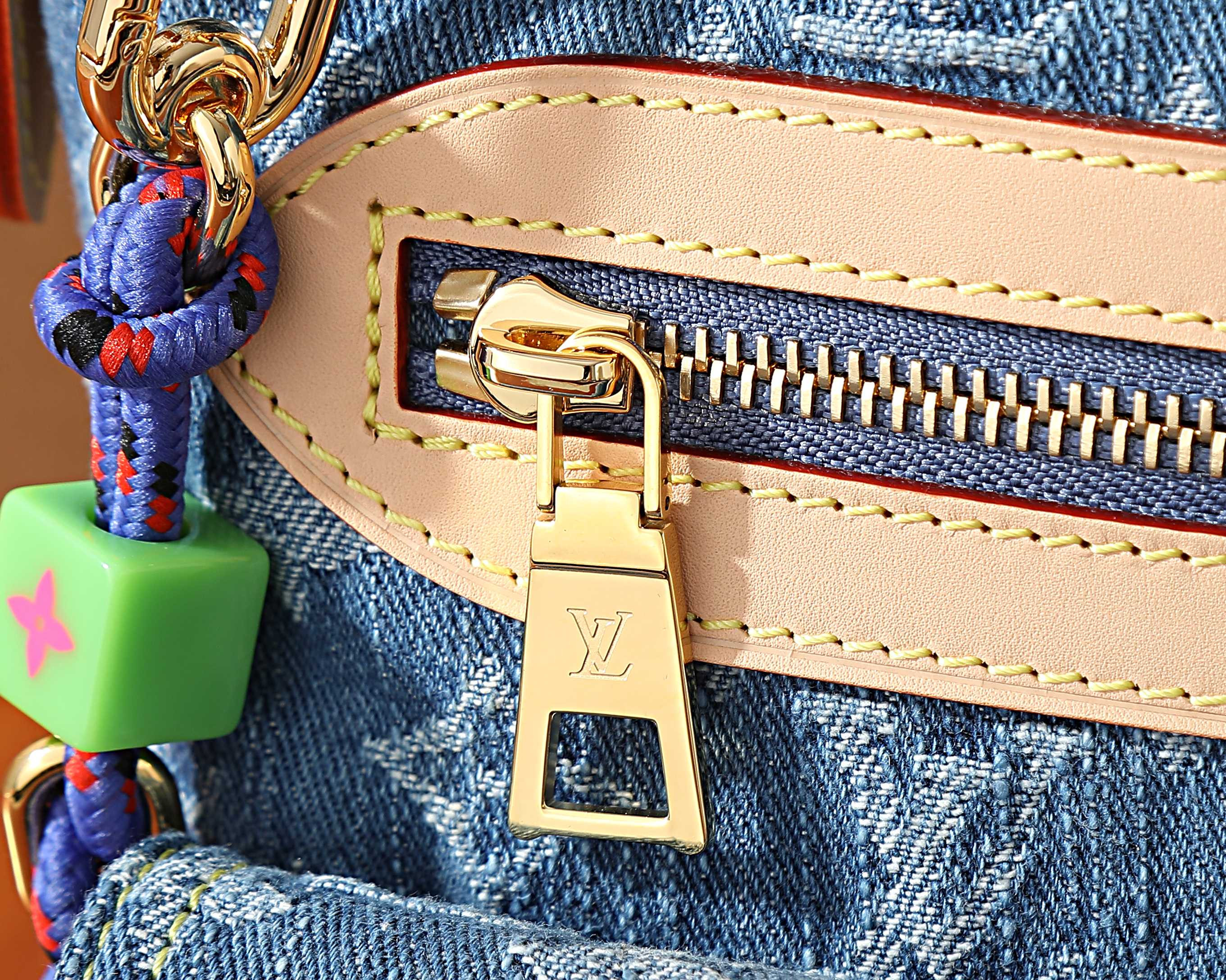 LV Baggy M27329 30x22x13cm