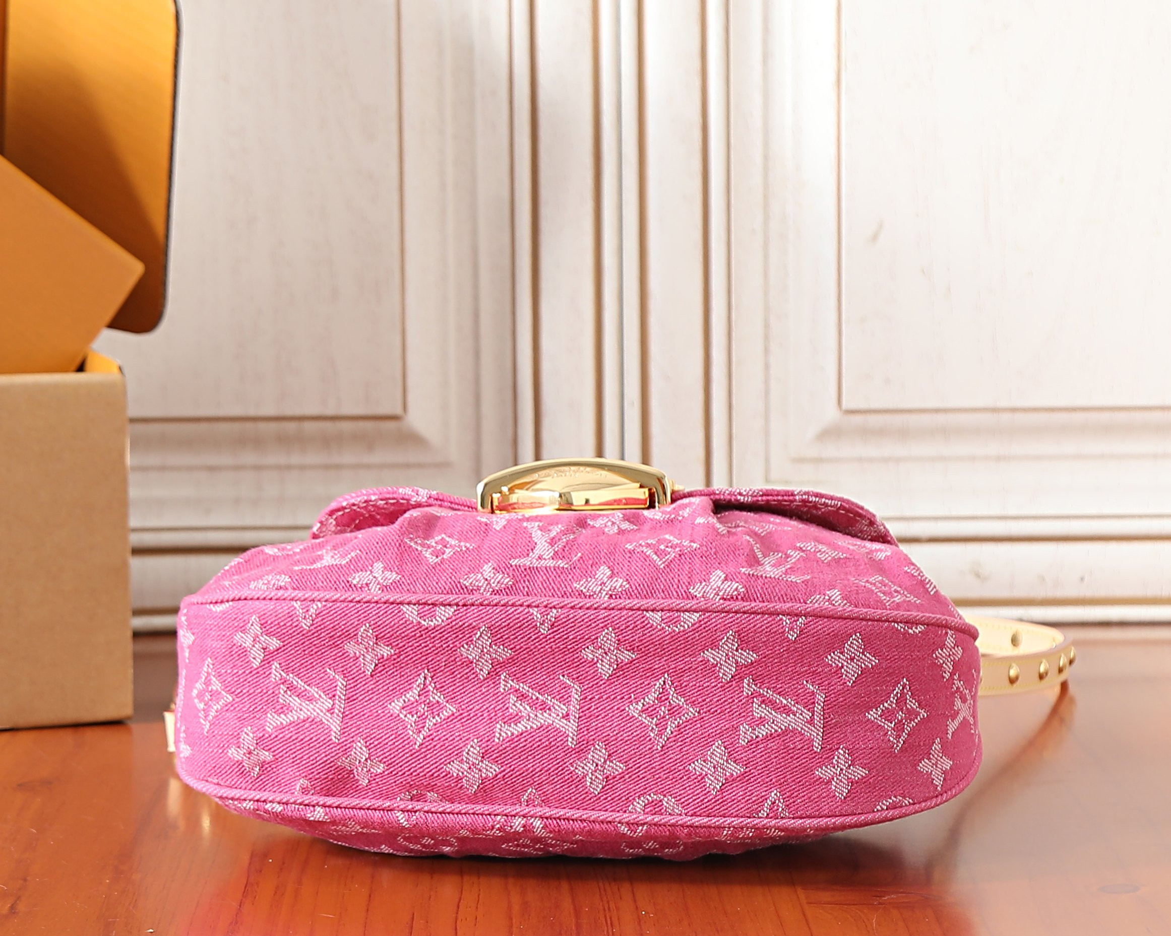 LV SUNSET Handbag M28291 27x18x3cm