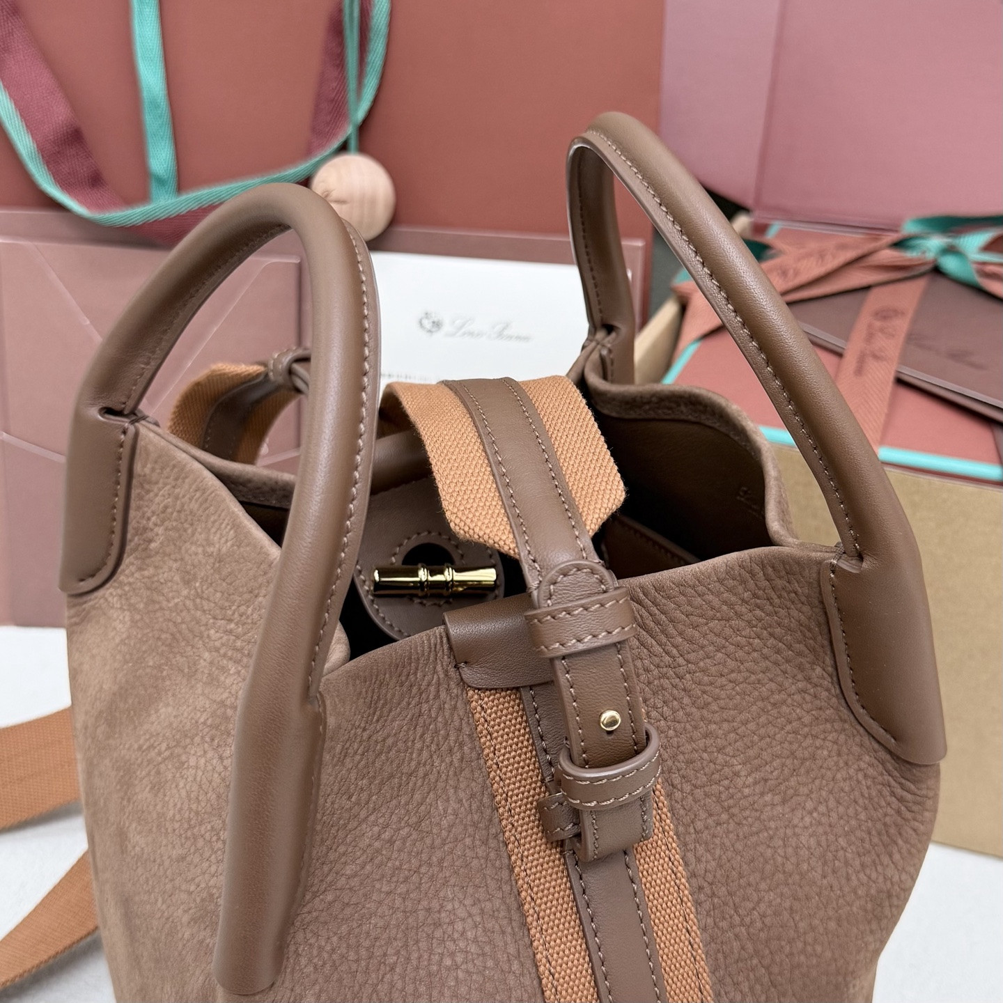 L**o p*ana small bale bag 17x20x17cm