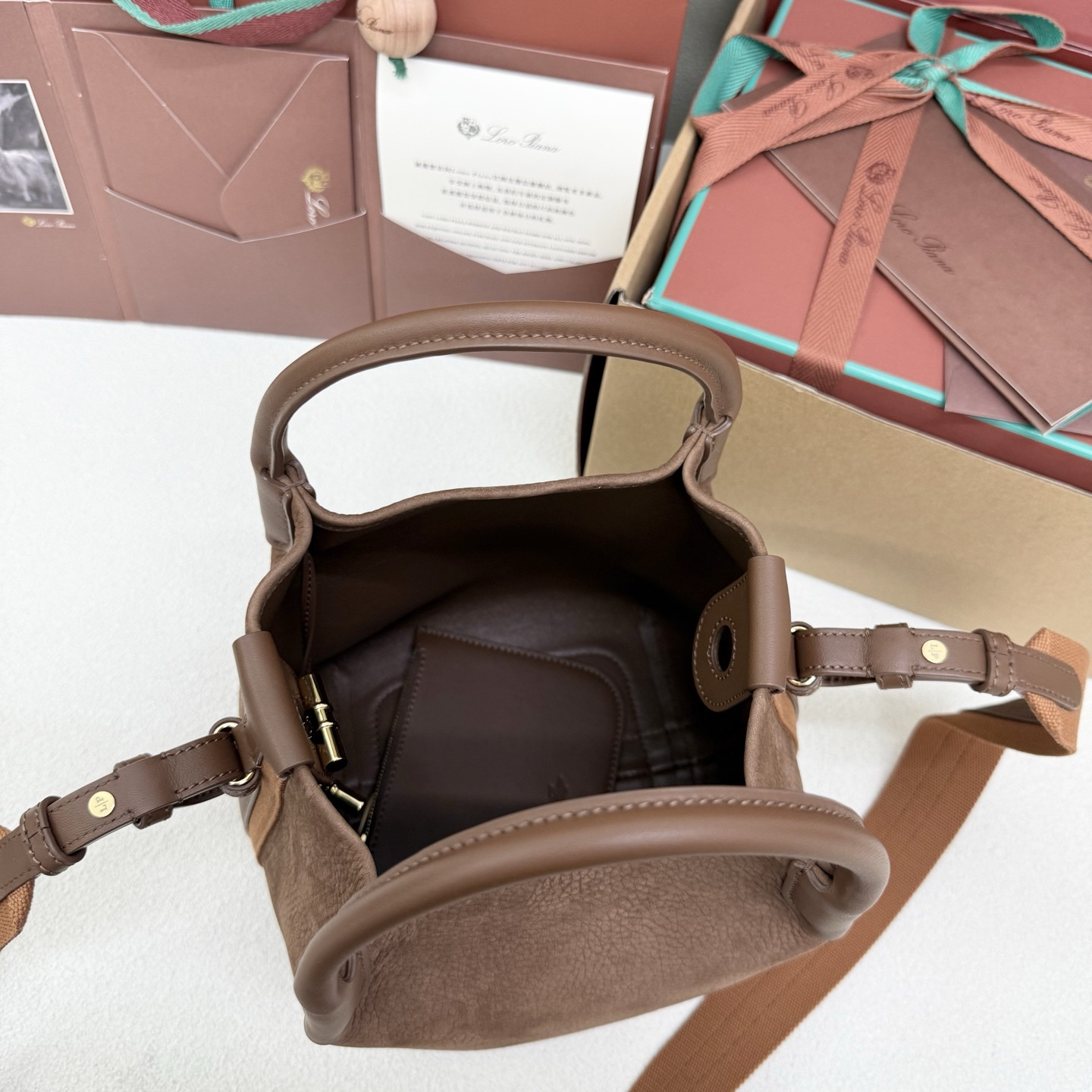 L**o p*ana small bale bag 17x20x17cm