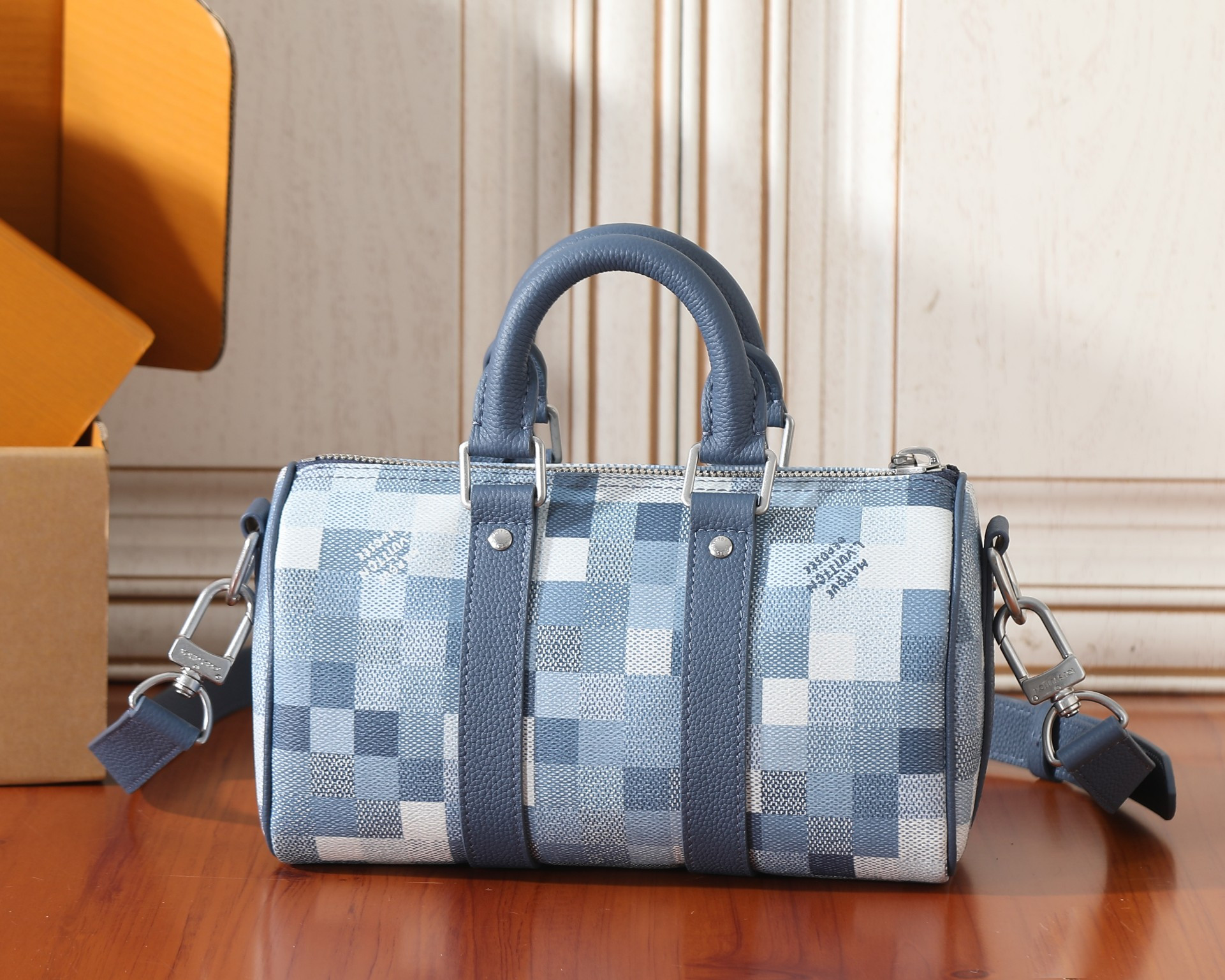 LV KEEPALL BANDOULIÈRE 25 handbag M28600 25x15x11cm