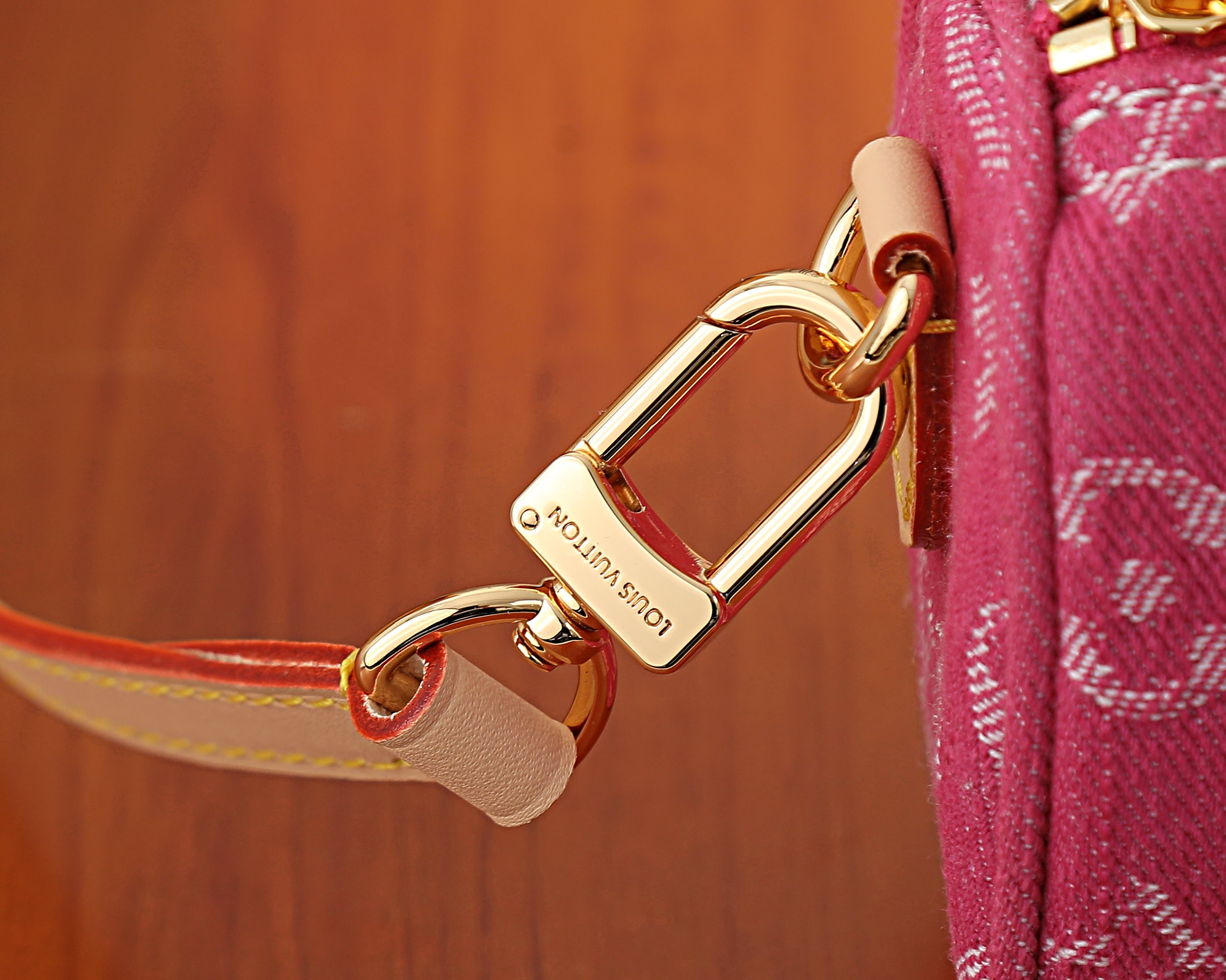 LV Nano Speedy M27603 16x10x7.5cm