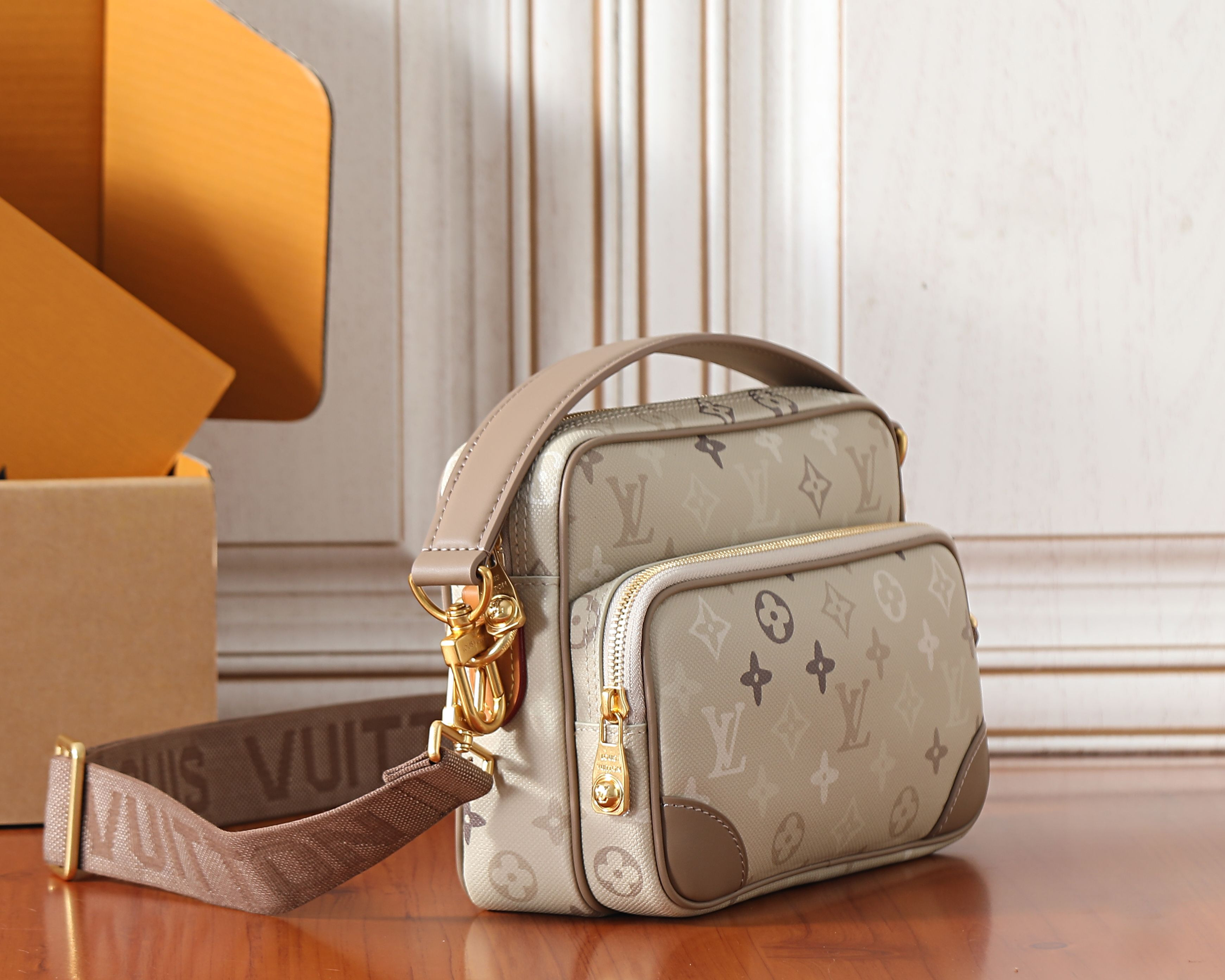 LV Nil M29273 25x17.5x11cm