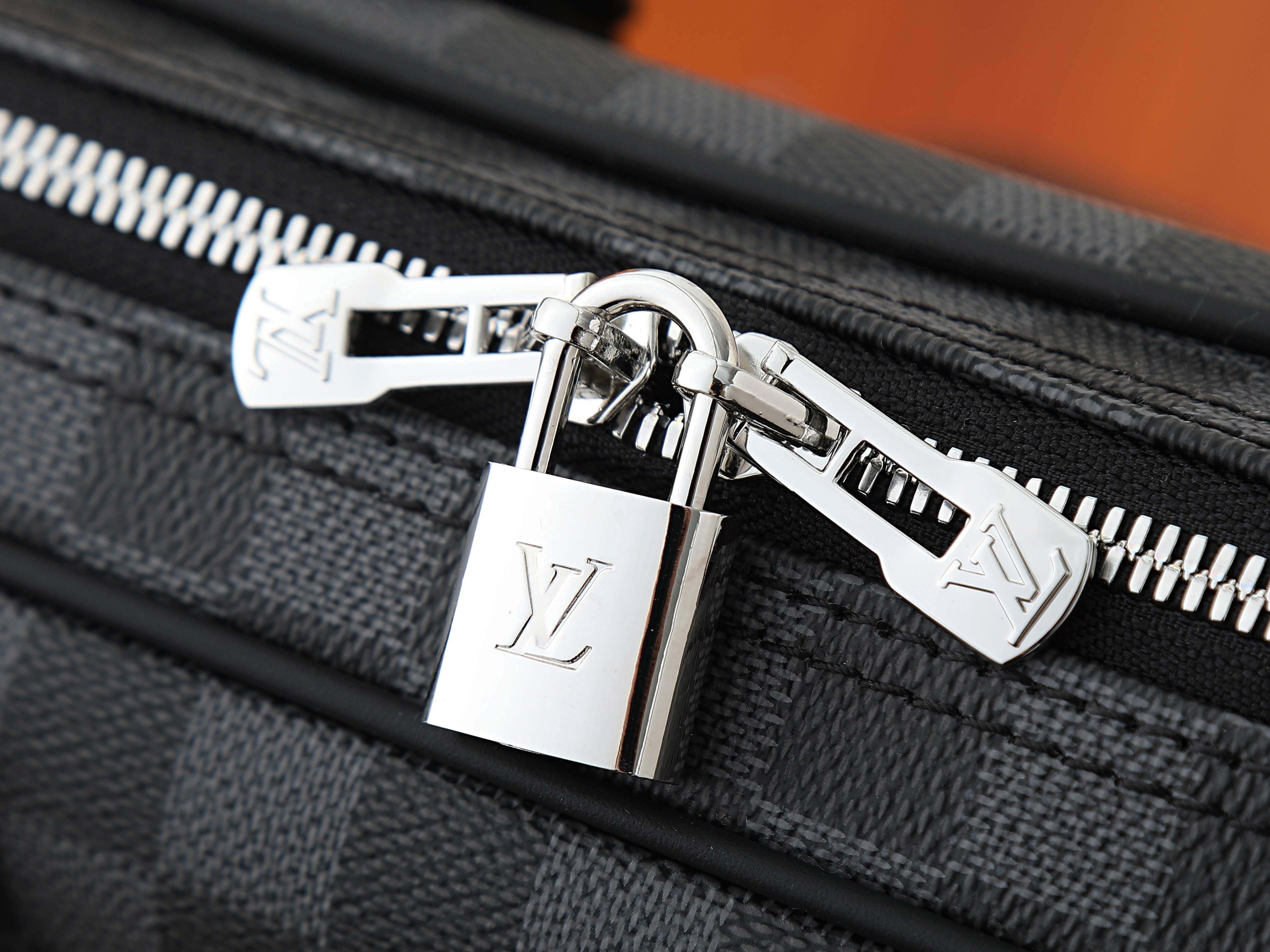 LV Porte-Documents Voyage PM N40445 36.5x27.5x6cm