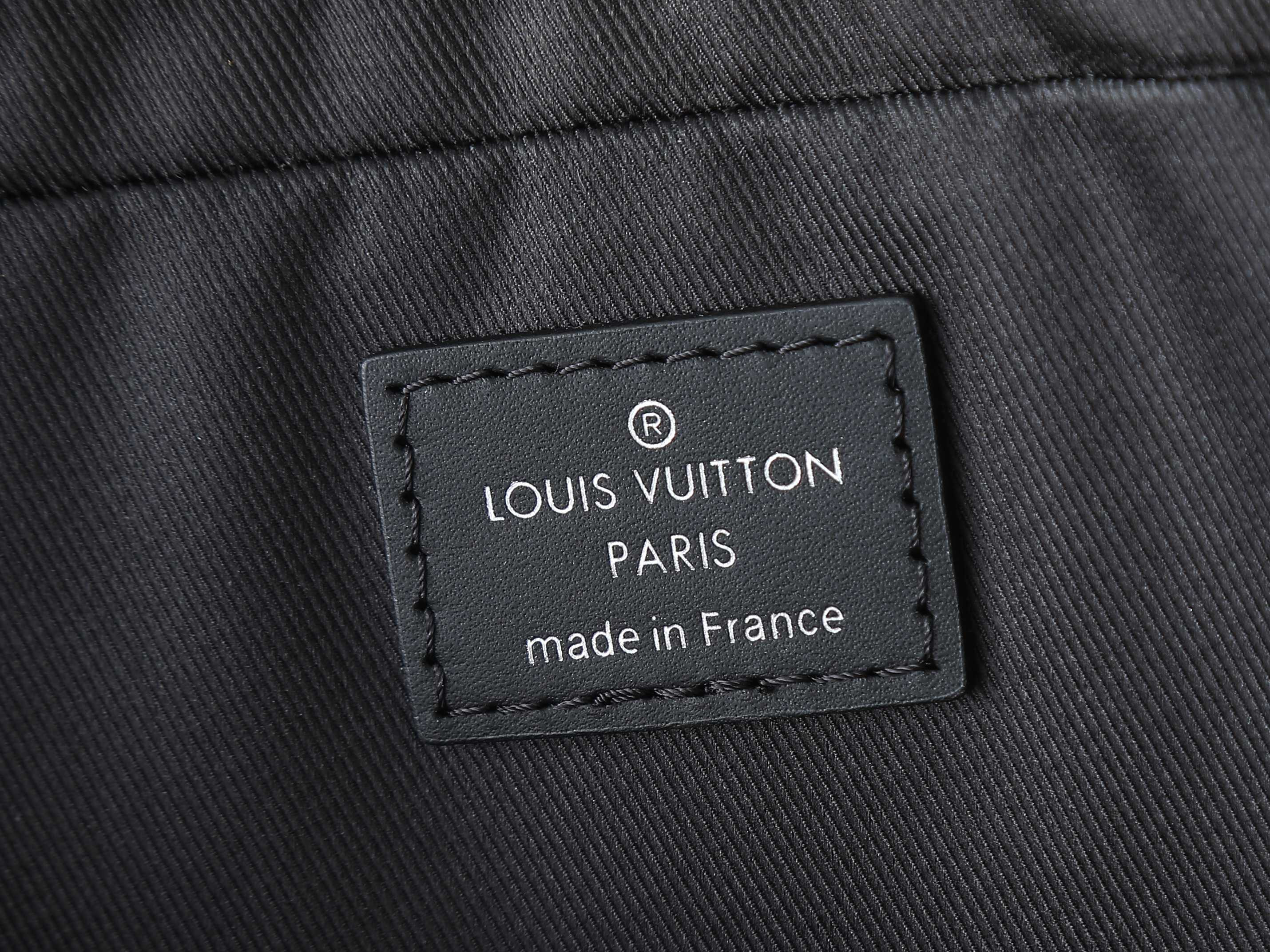 LV Porte-Documents Voyage PM N40445 36.5x27.5x6cm