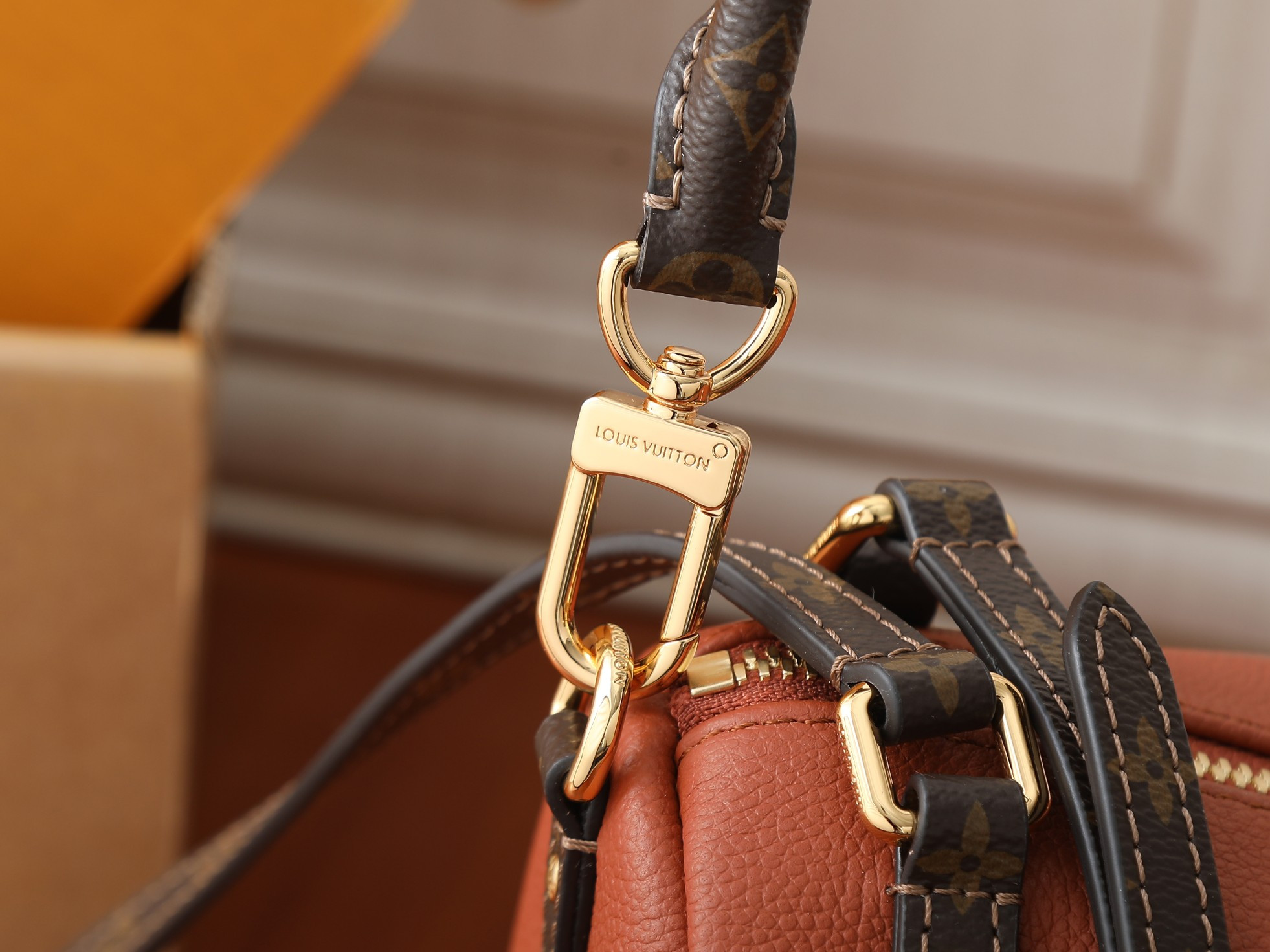 LV Express PM M29428 26x17x13.5cm