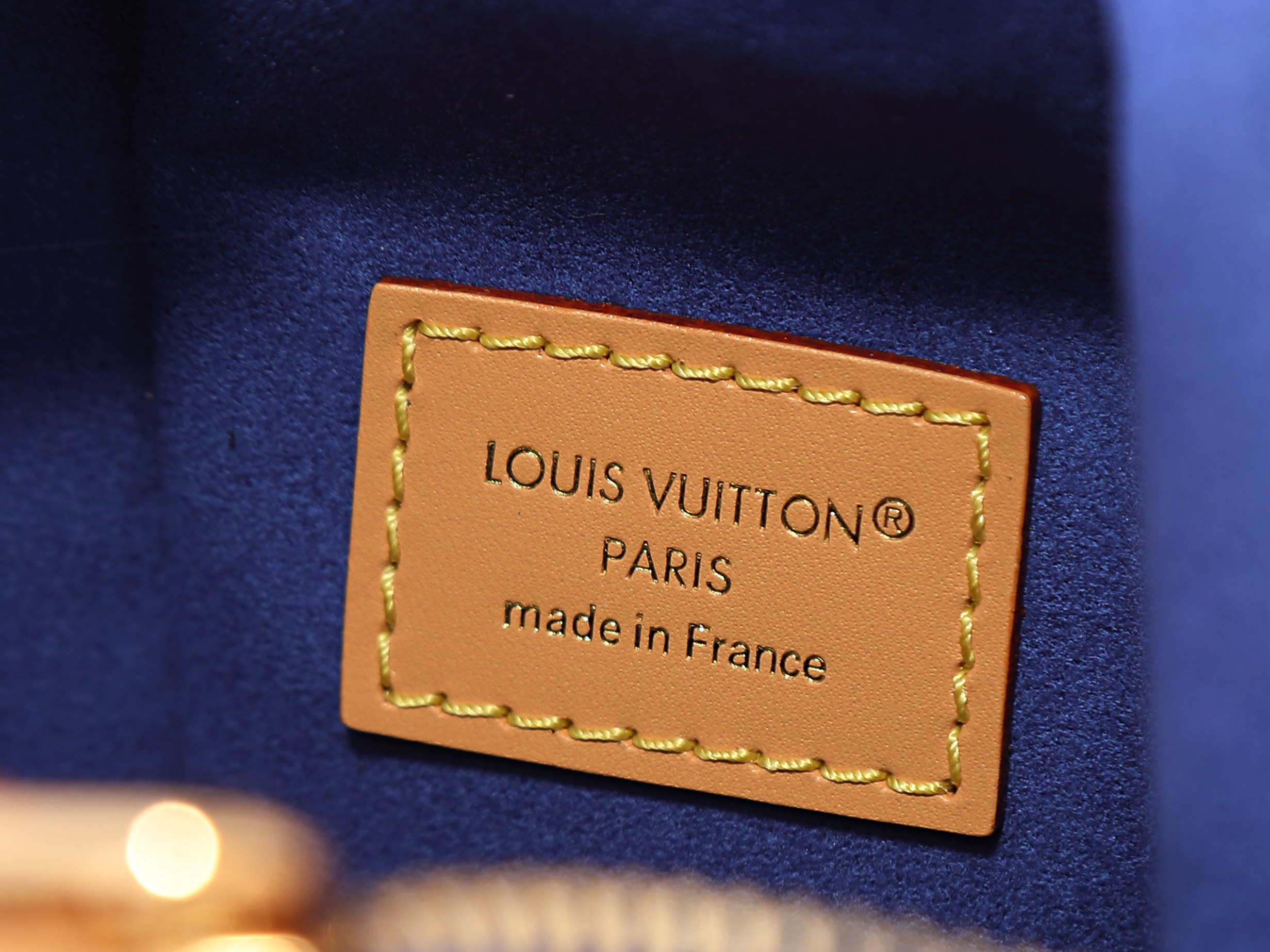 LV Side Trunk MM M28490 23.5x16x8.5cm