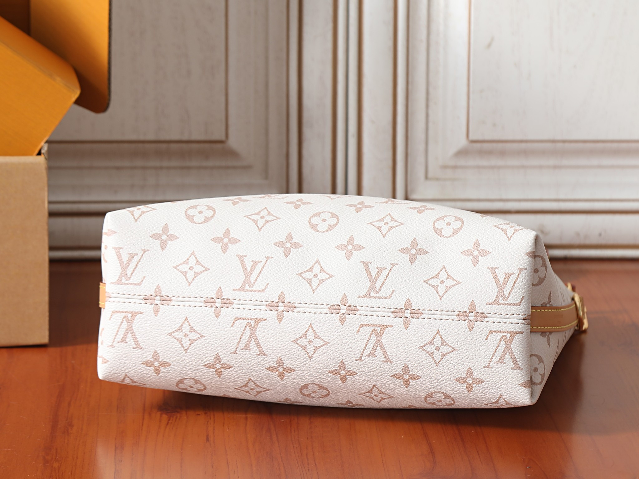 LV Multipass M2A078 30x26x10cm