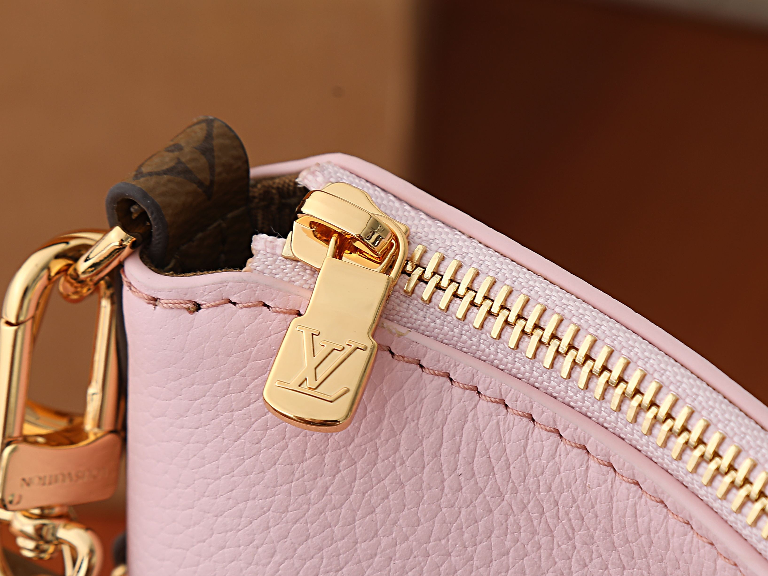 LV Multipass M2A063 30x26x10cm