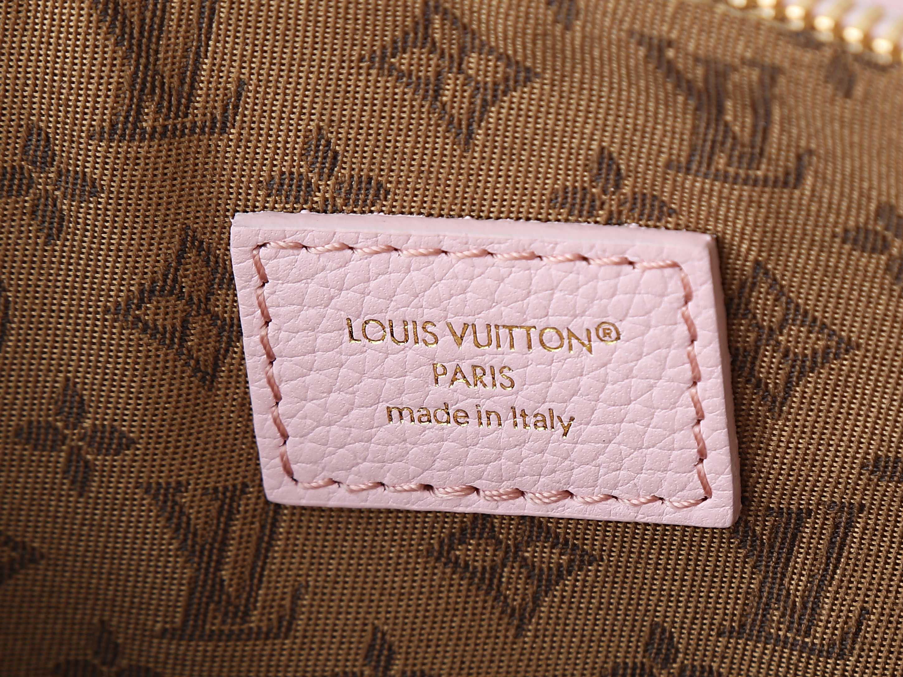 LV Multipass M2A063 30x26x10cm